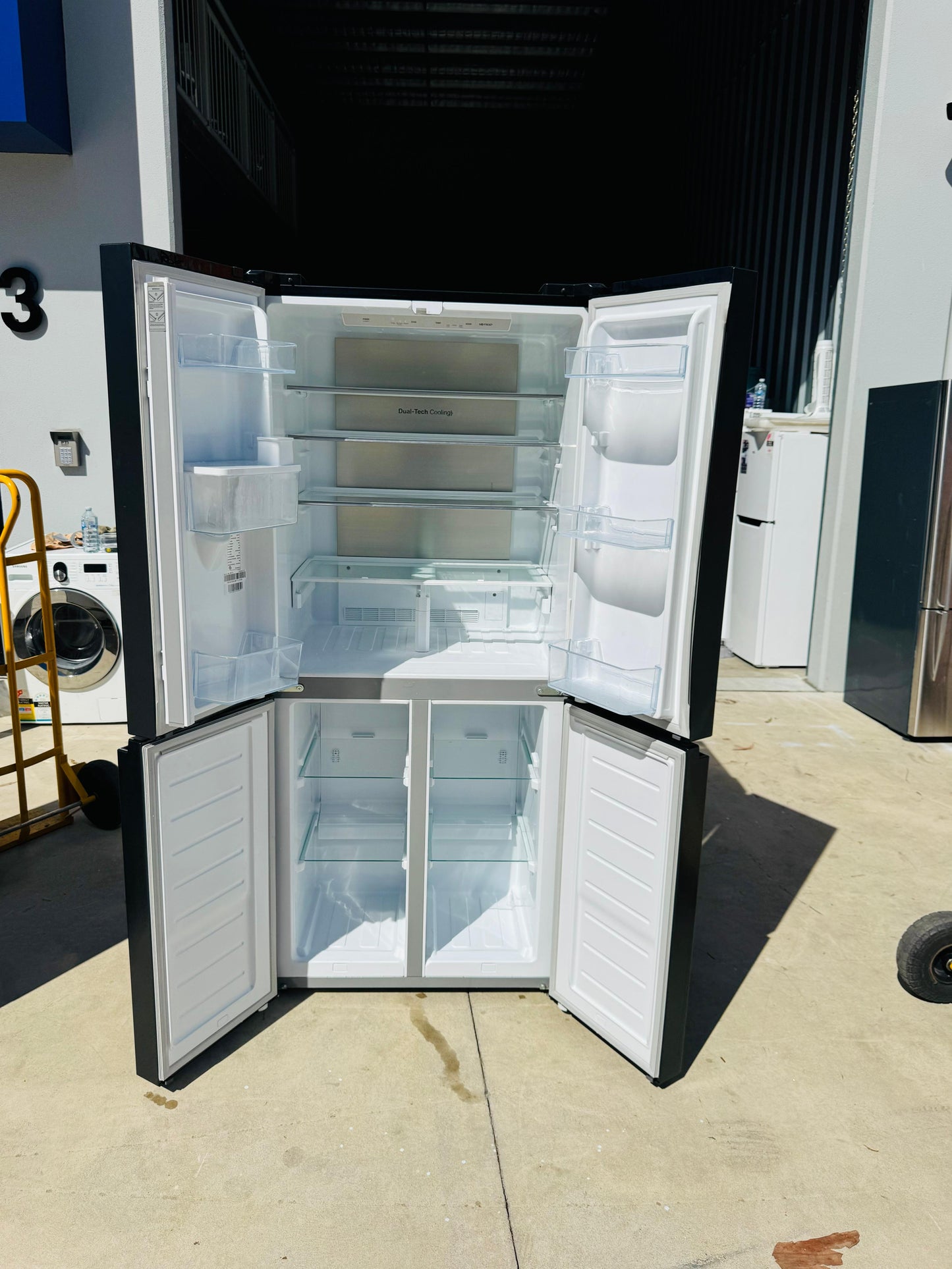 **HISENSE QUAD FRENCH DOOR 512 LITRES FRIDGE FREEZER**