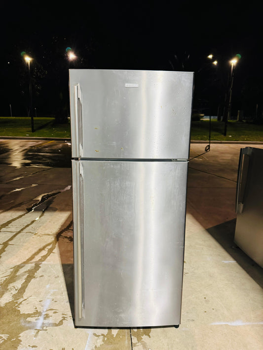 **ELECTROLUX 420 LITRES FRIDGE FREEZER**