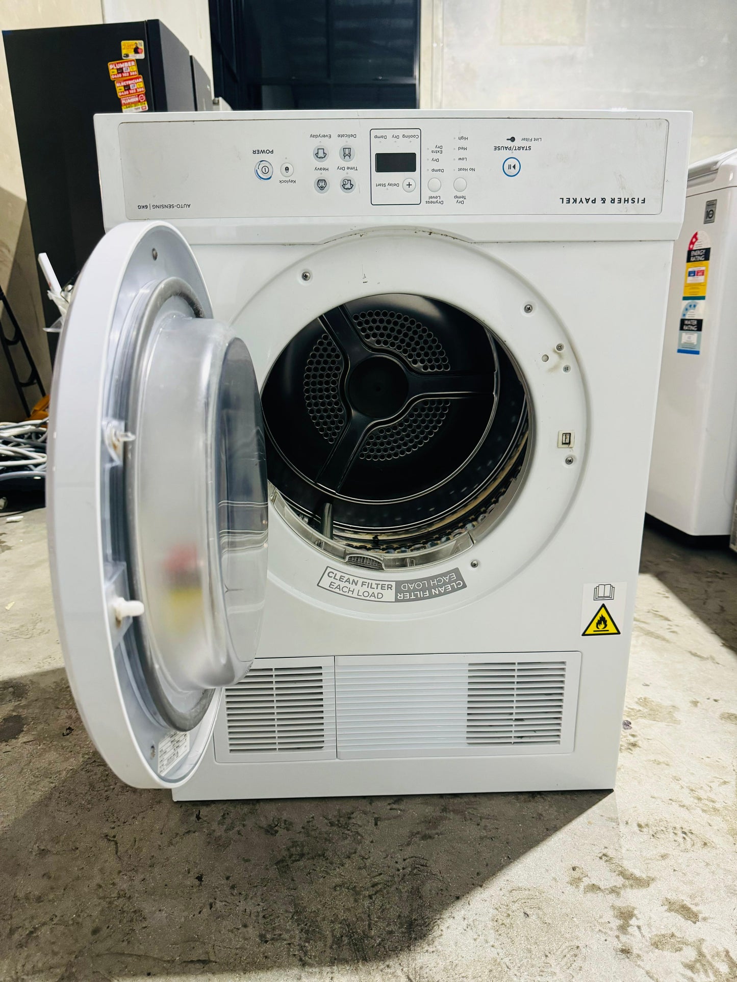 **FISHER & PAYKEL 6KGS DRYER**