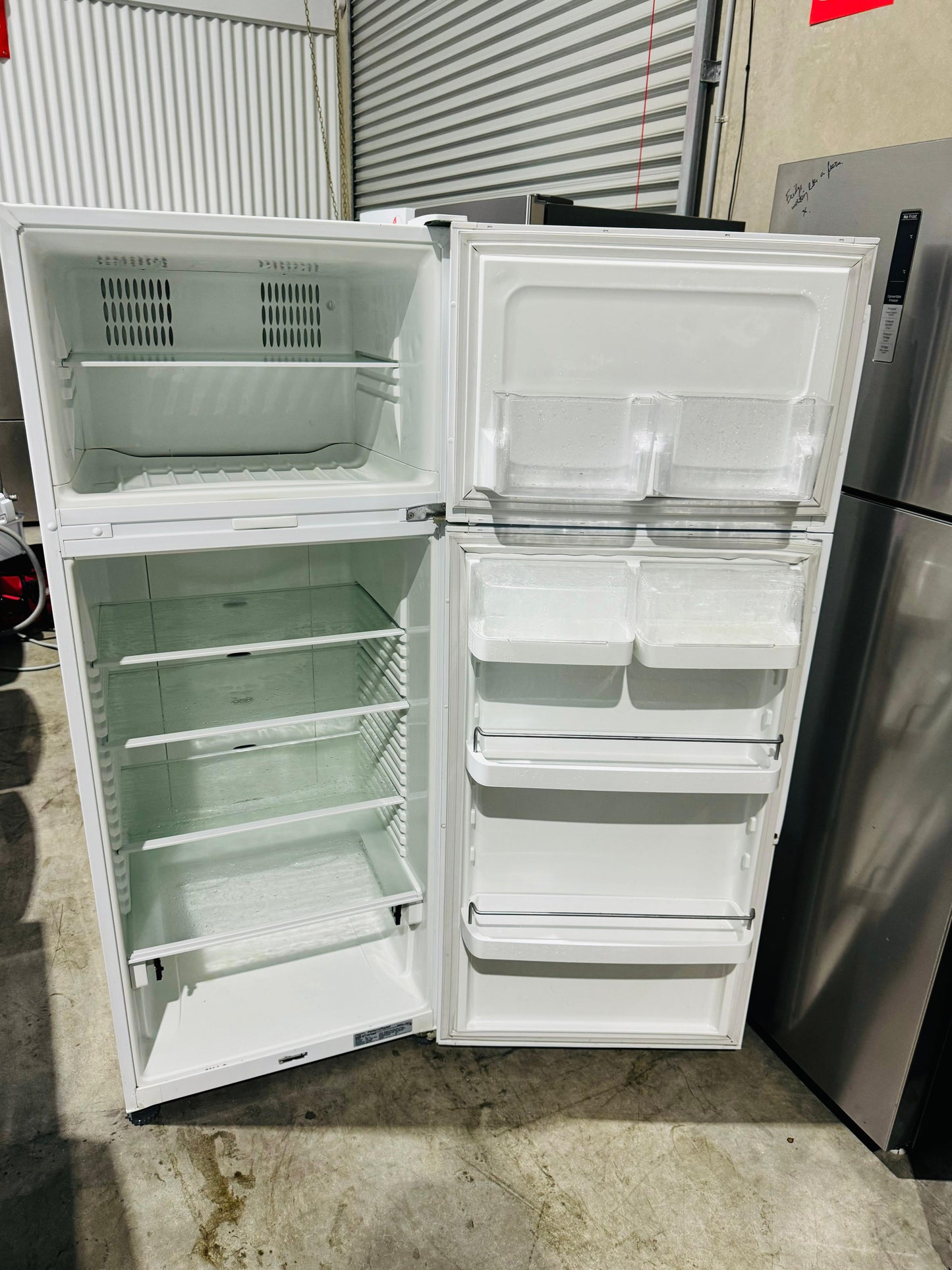 **FISHER & PAYKEL 380 LITRES FRIDGE FREEZER**