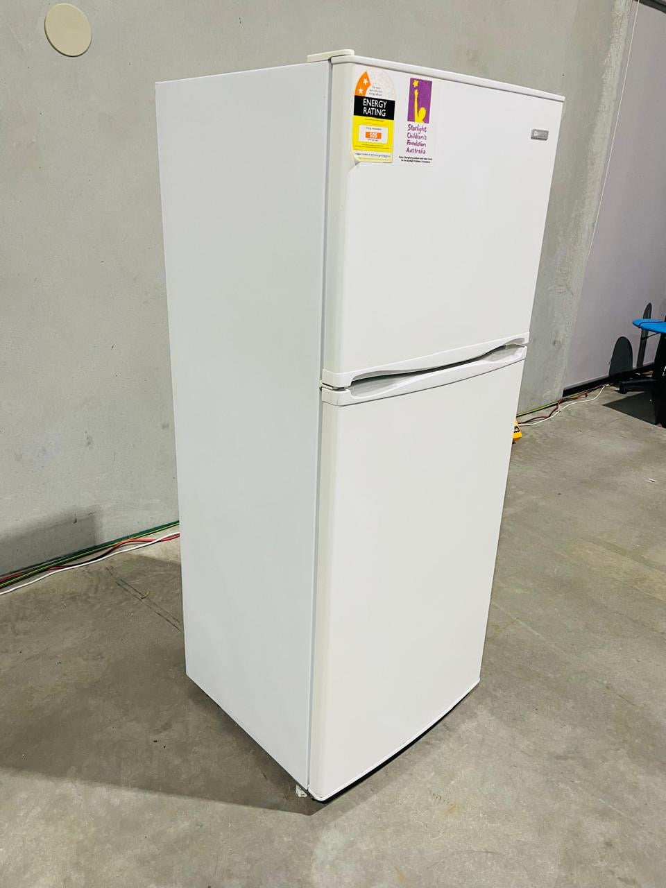 **CHANGHONG 420 LITRES FRIDGE FREEZER**