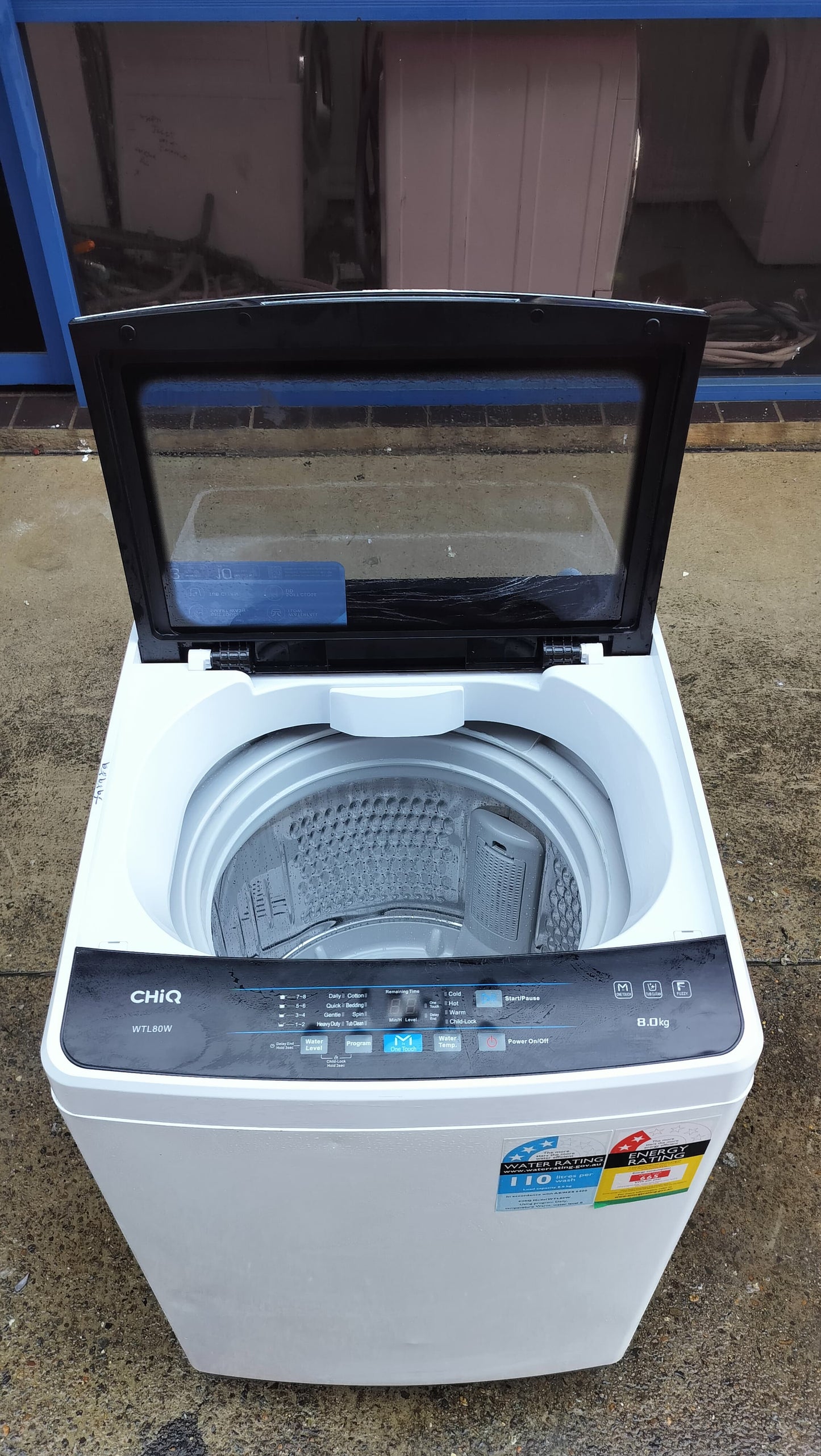 **CHIQ 8 KGS TOPLOADER WASHING MACHINE**