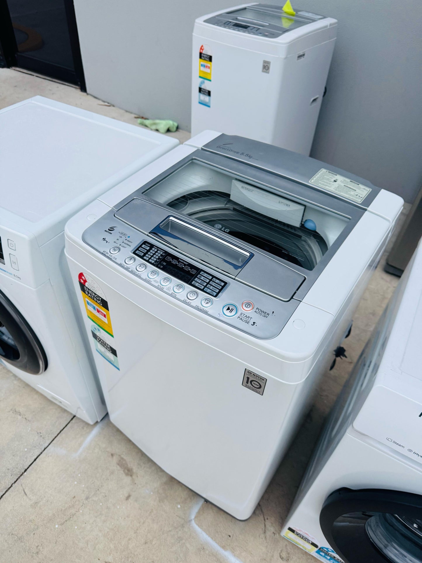 **LG 5.5KGS TOP LOADER WASHING MACHINE**