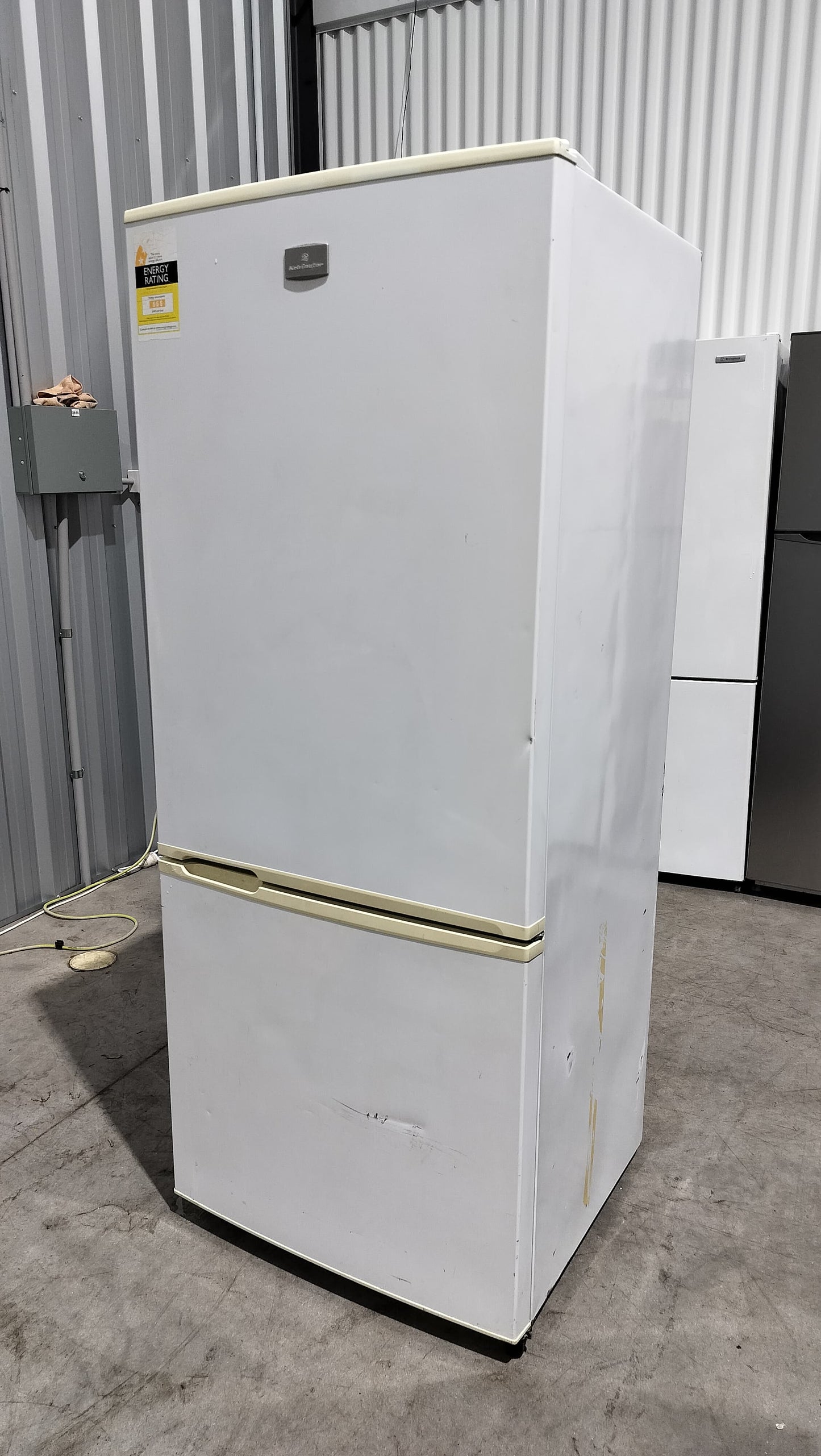 **KELVINATOR 380 LITRES FRIDGE FREEZER**