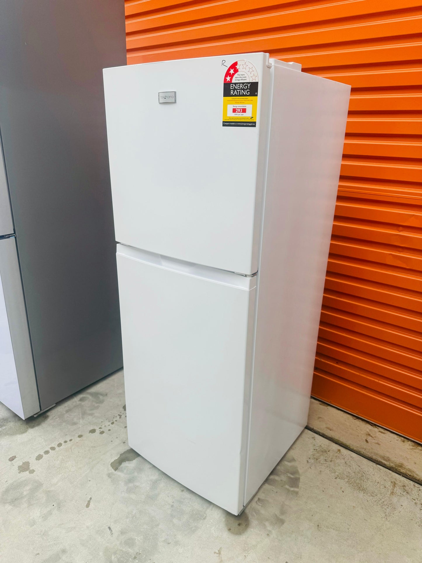 **YOKOHAMA 198 LITRES FRIDGE FREEZER**