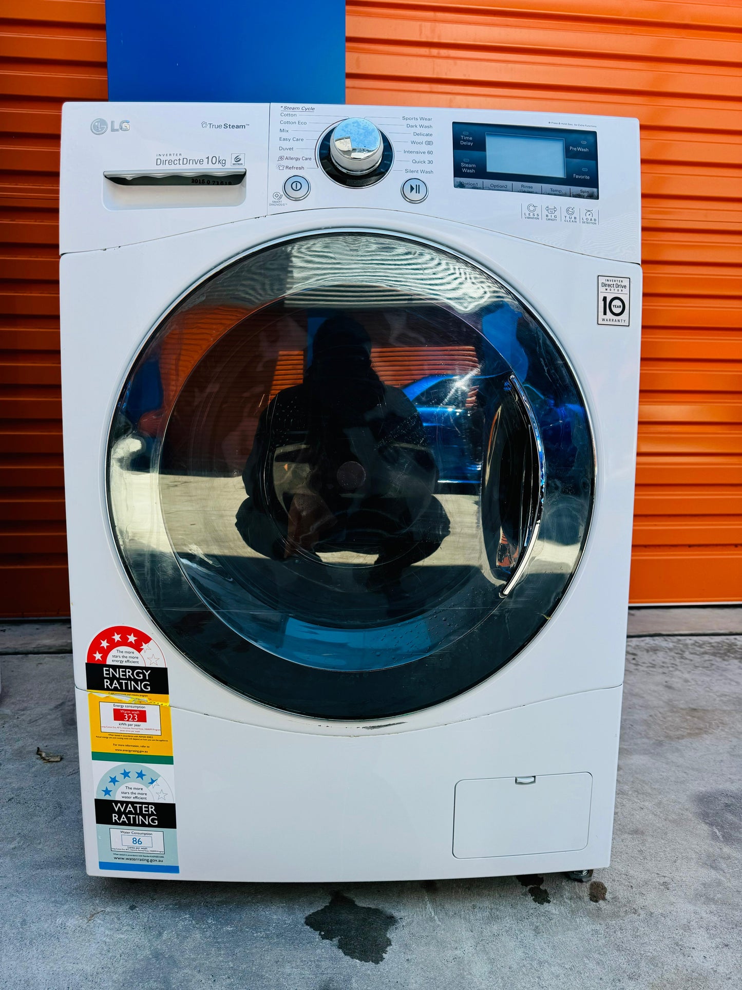 **LG 10KGS FRONT LOADER WASHING MACHINE**