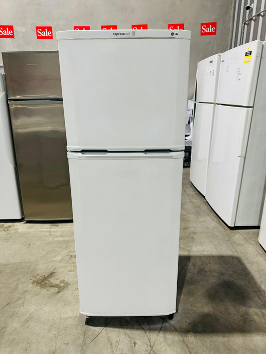 **LG 205 LITRES FRIDGE FREEZER**