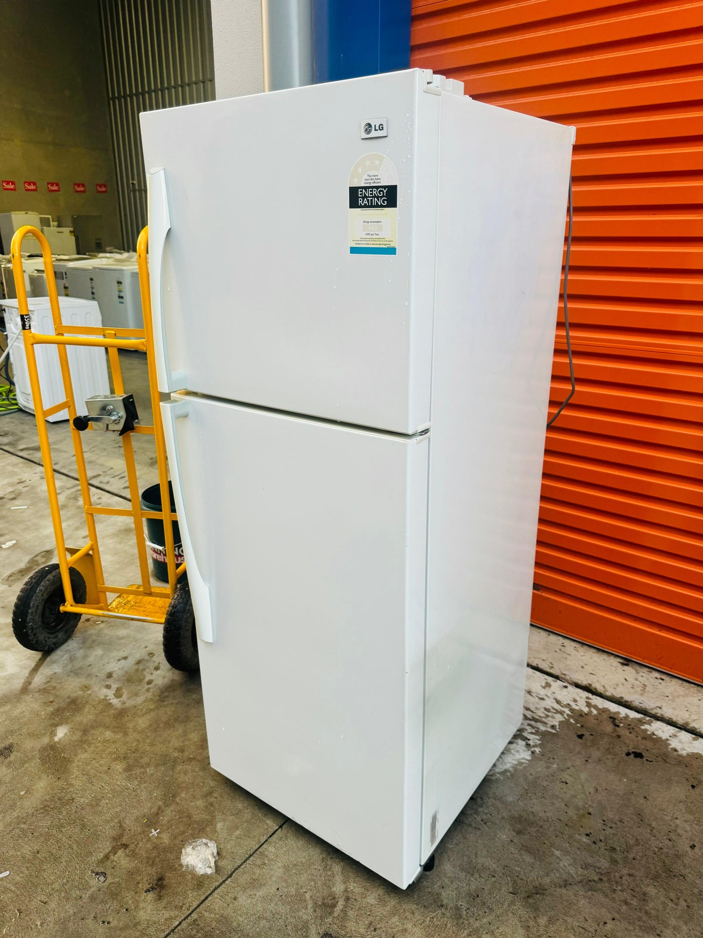 **LG 315 LITRES FRIDGE FREEZER**