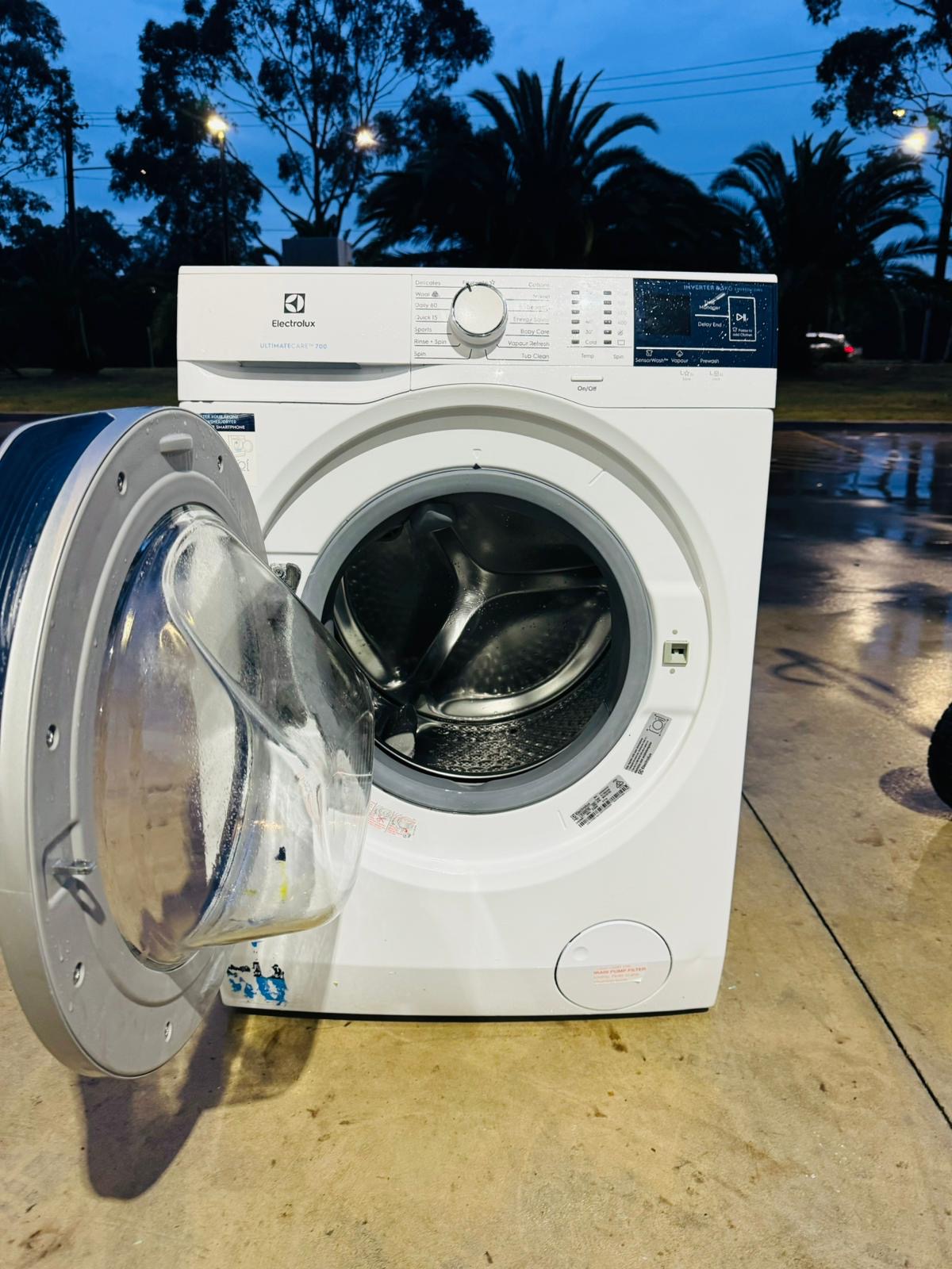 **ELECTROLUX 8.5 KGS FRONT LOADER WASHING MACHINE**