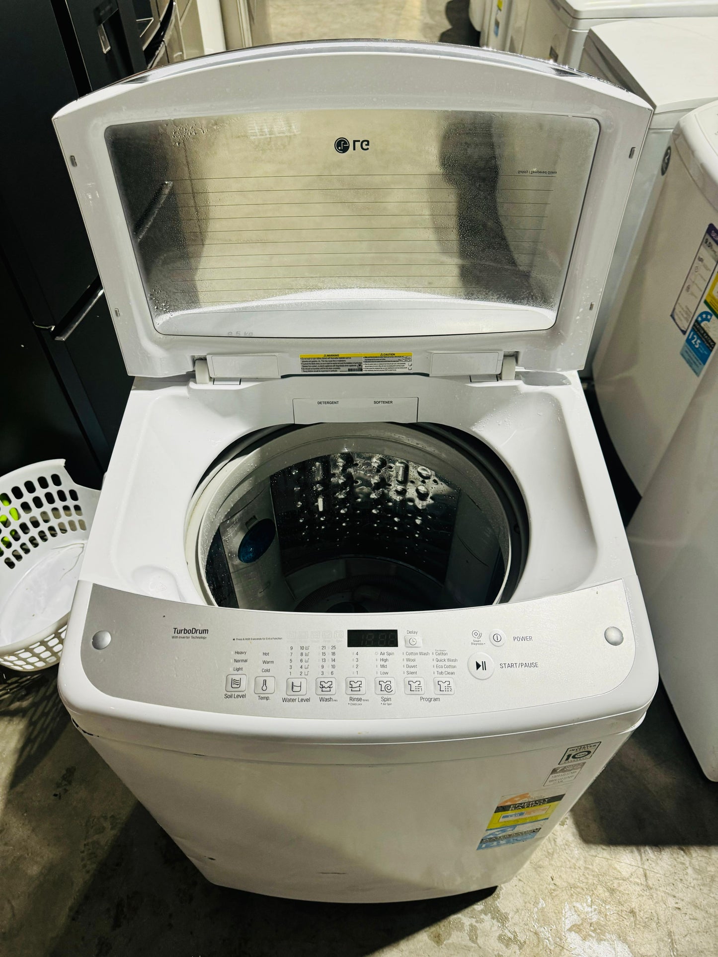 **LG 8.5KGS TOP LOADER WASHING MACHINE**