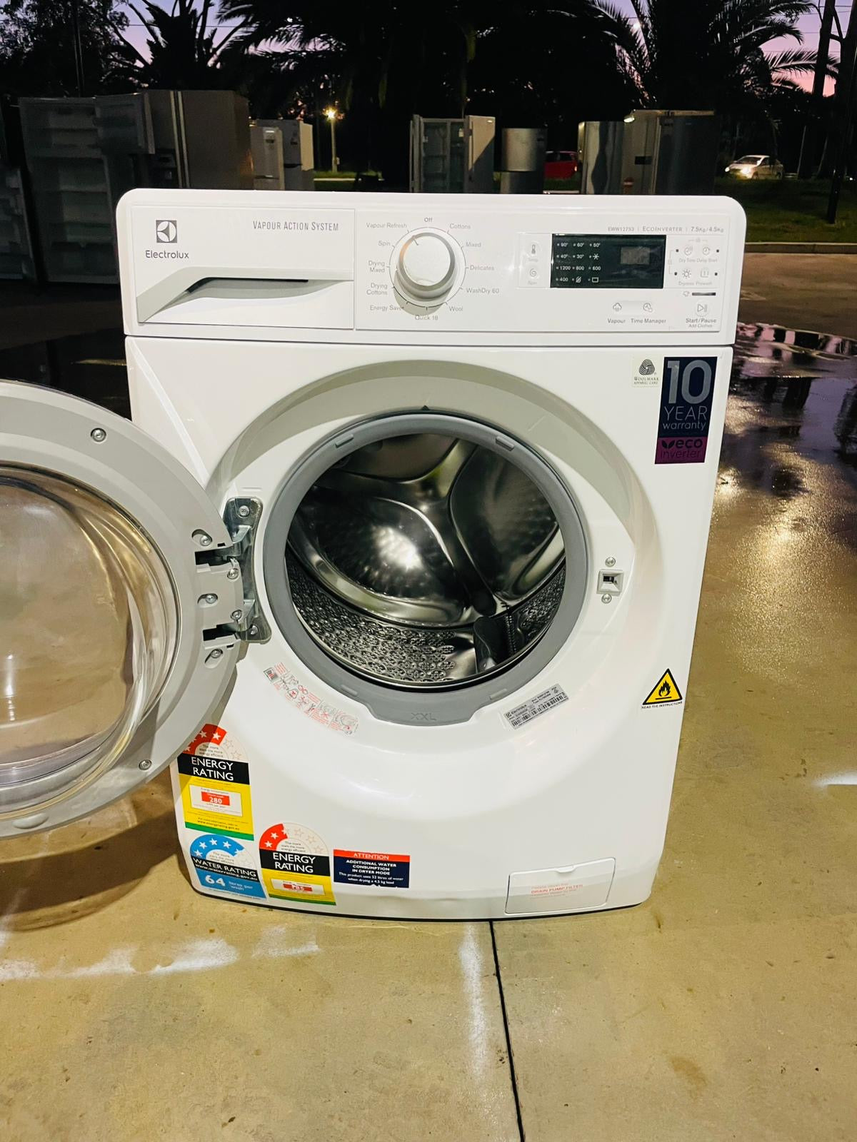 **ELECTROLUX 7.5 KGS FRONT LOADER WASHING MACHINE & 4.5 KGS DRYER COMBO**