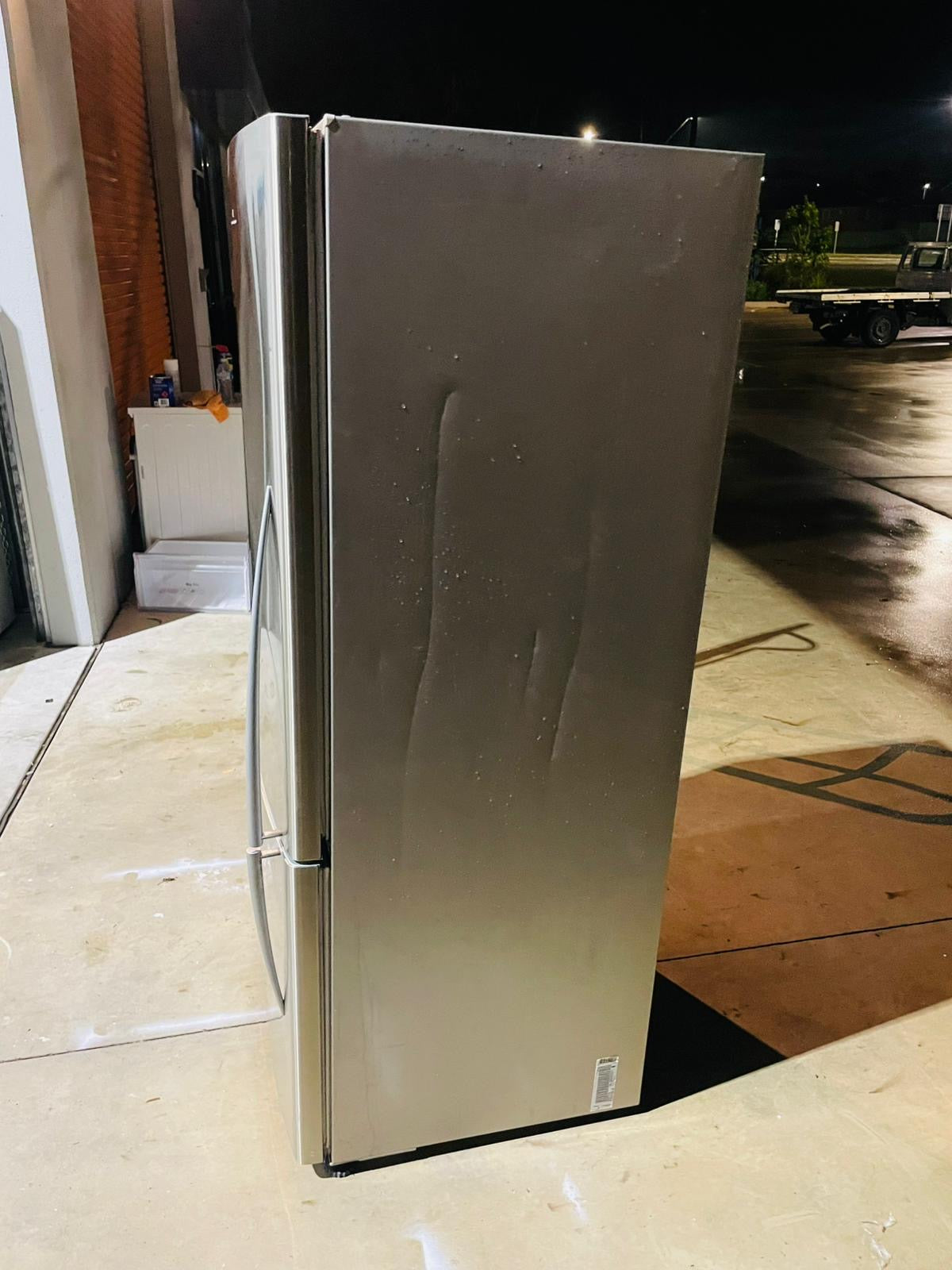 **FISHER & PAYKEL 519 LITRES FRIDGE FREEZER**