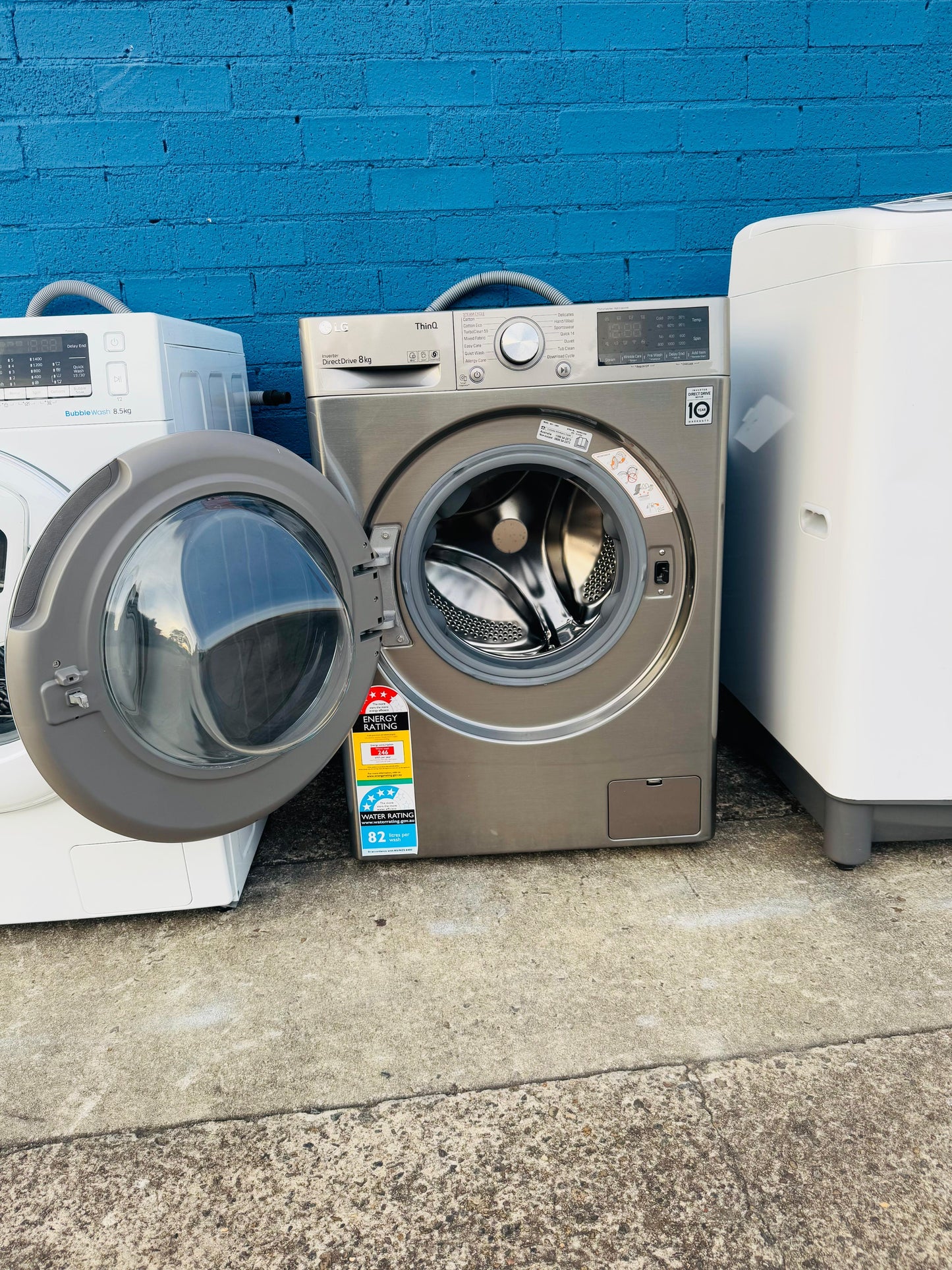 **LG 8KGS FRONT LOADER WASHING MACHINE**