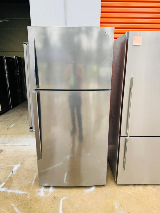 **LG 516 LITRES FRIDGE FREEZER**