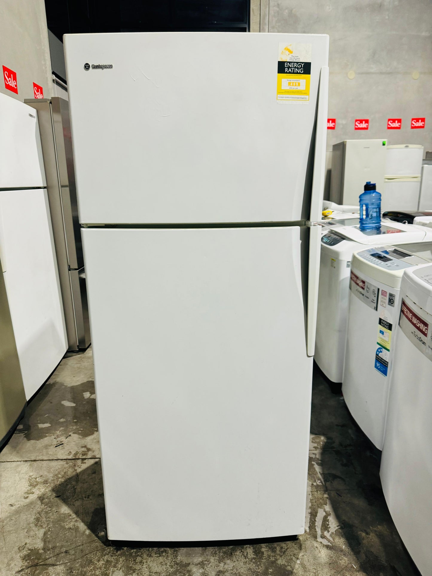 **WESTINGHOUSE 420 LITRES FRIDGE FREEZER**