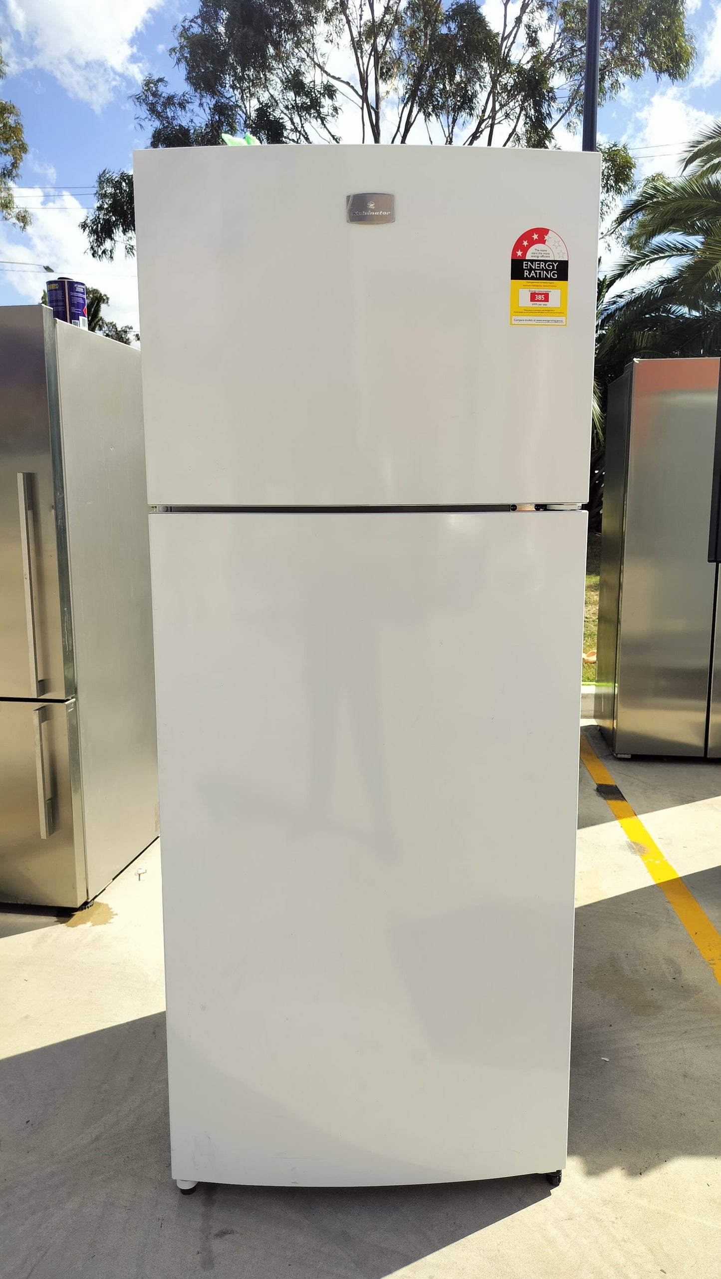 **KELVINATOR 460 LITRES FRIDGE FREEZER **