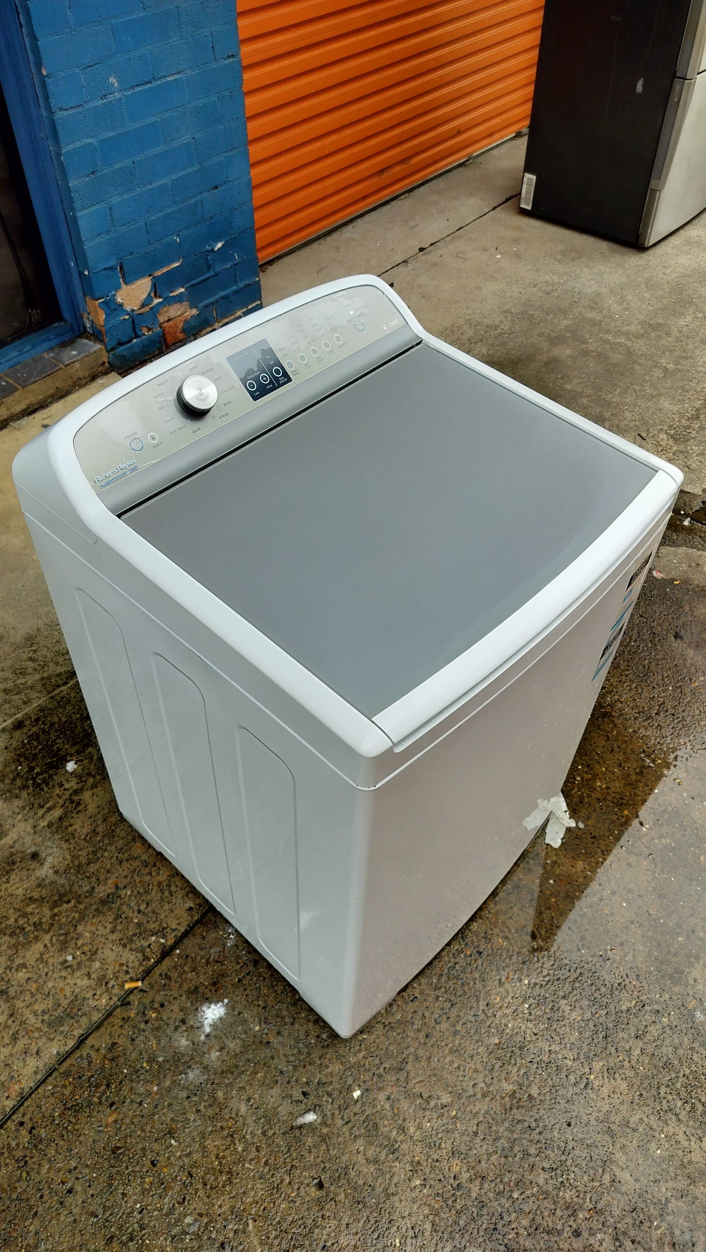 **FISHER & PAYKEL 10 KGS TOPLOADER WASHING MACHINE**