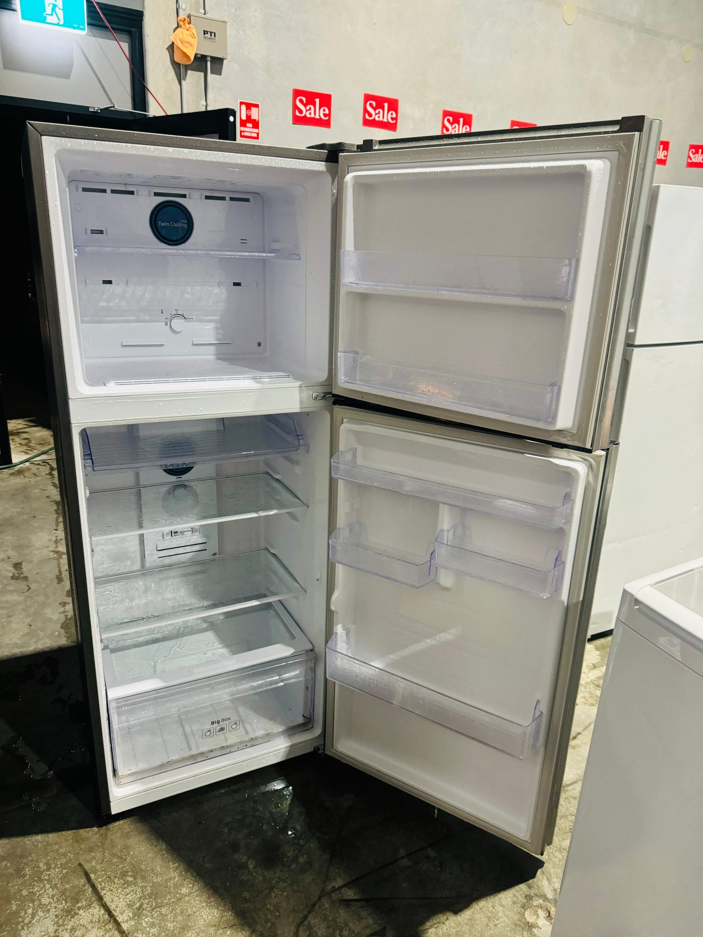 **SAMSUNG 400 LITRES FRIDGE FREEZER**