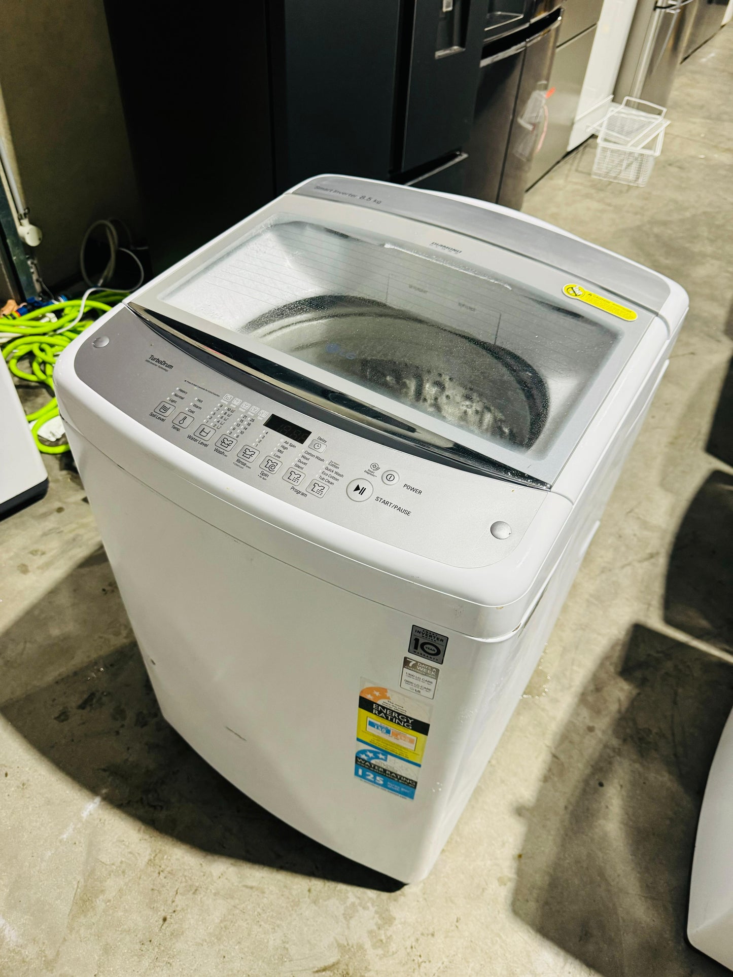 **LG 8.5KGS TOP LOADER WASHING MACHINE**