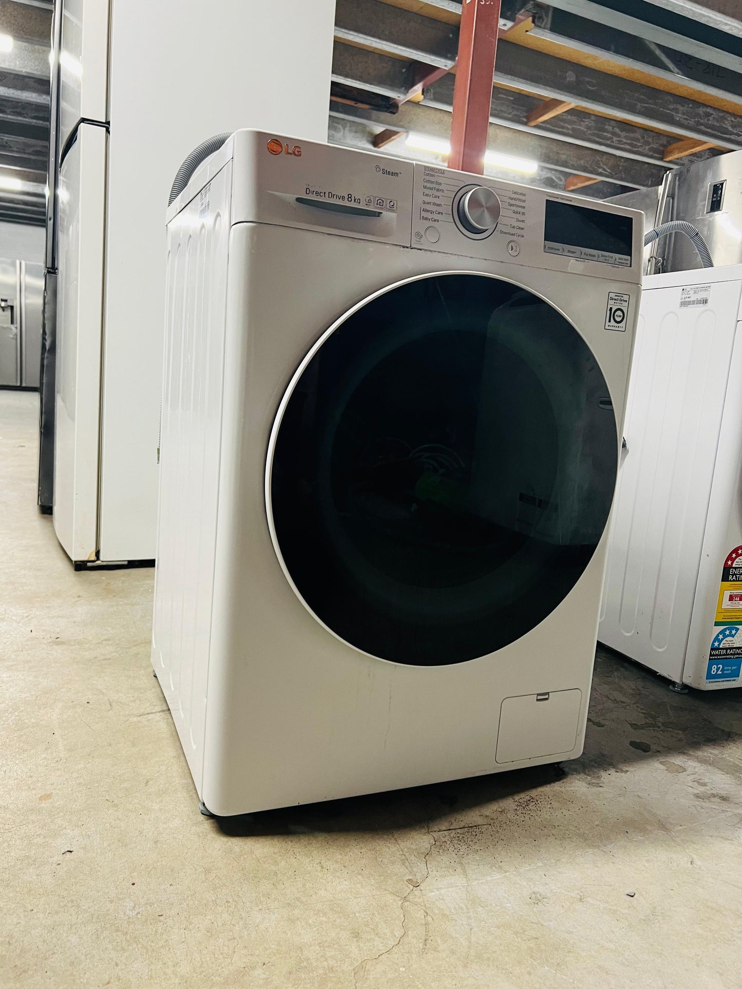 **LG 8KGS FRONT LOADER WASHING MACHINE**