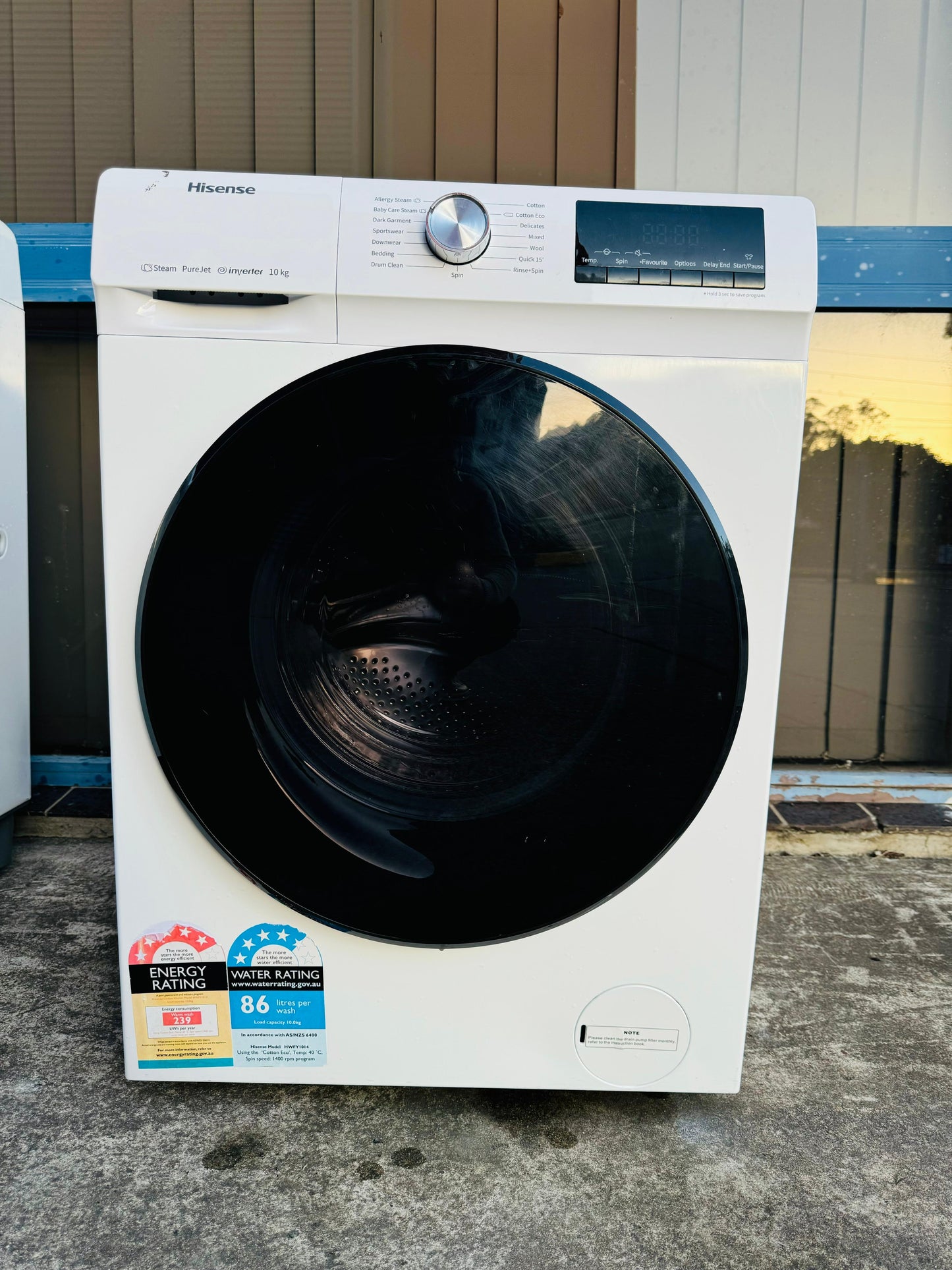 **HISENSE 7.5KGS FRONT LOADER WASHING MACHINE**