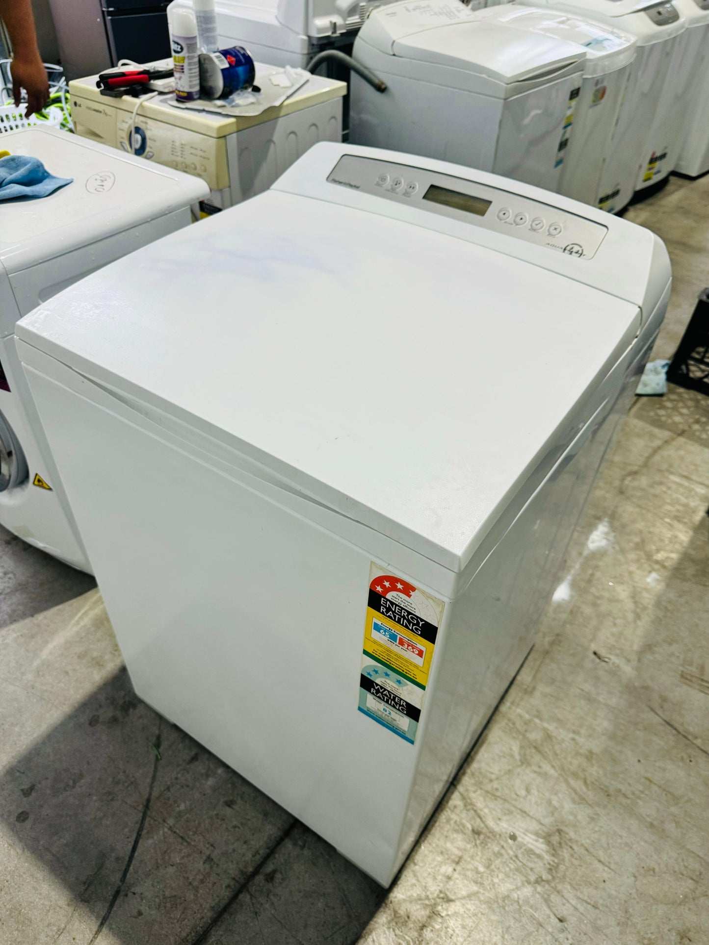 **FISHER & PAYKEL 8KGS TOP LOADER WASHING MACHINE**