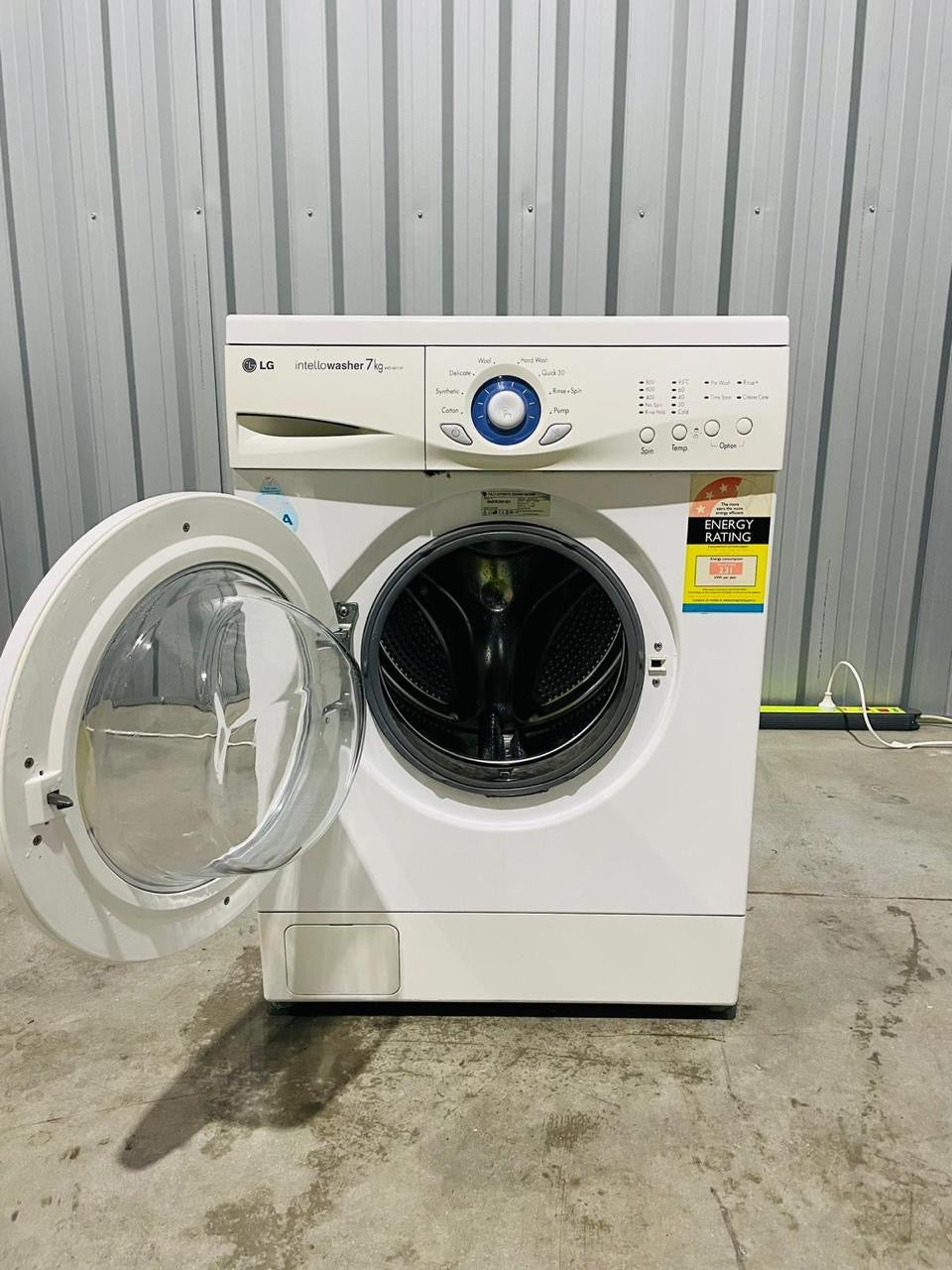 **LG 7KGS FRONT LOADER WASHING MACHINE**