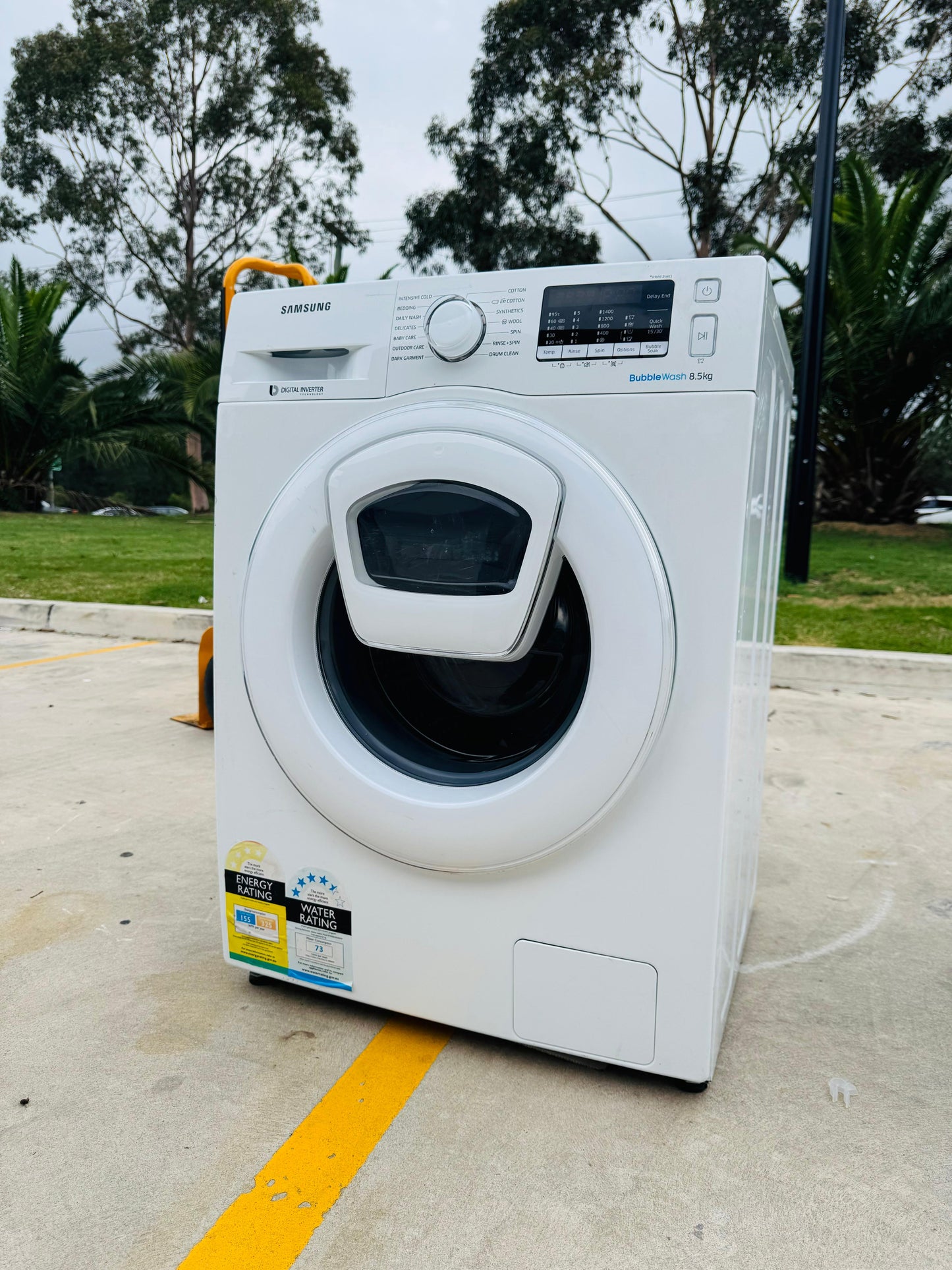 **SAMSUNG 8.5 KGS FRONT LOADER WASHING MACHINE**