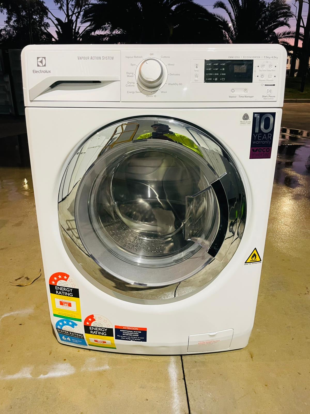 **ELECTROLUX 7.5 KGS FRONT LOADER WASHING MACHINE & 4.5 KGS DRYER COMBO**