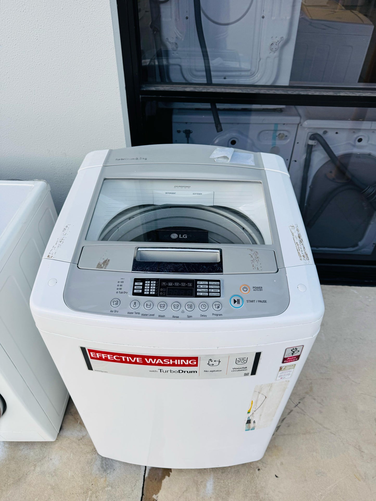 **LG 8.5 KGS TOP LOADER WASHING MACHINE**
