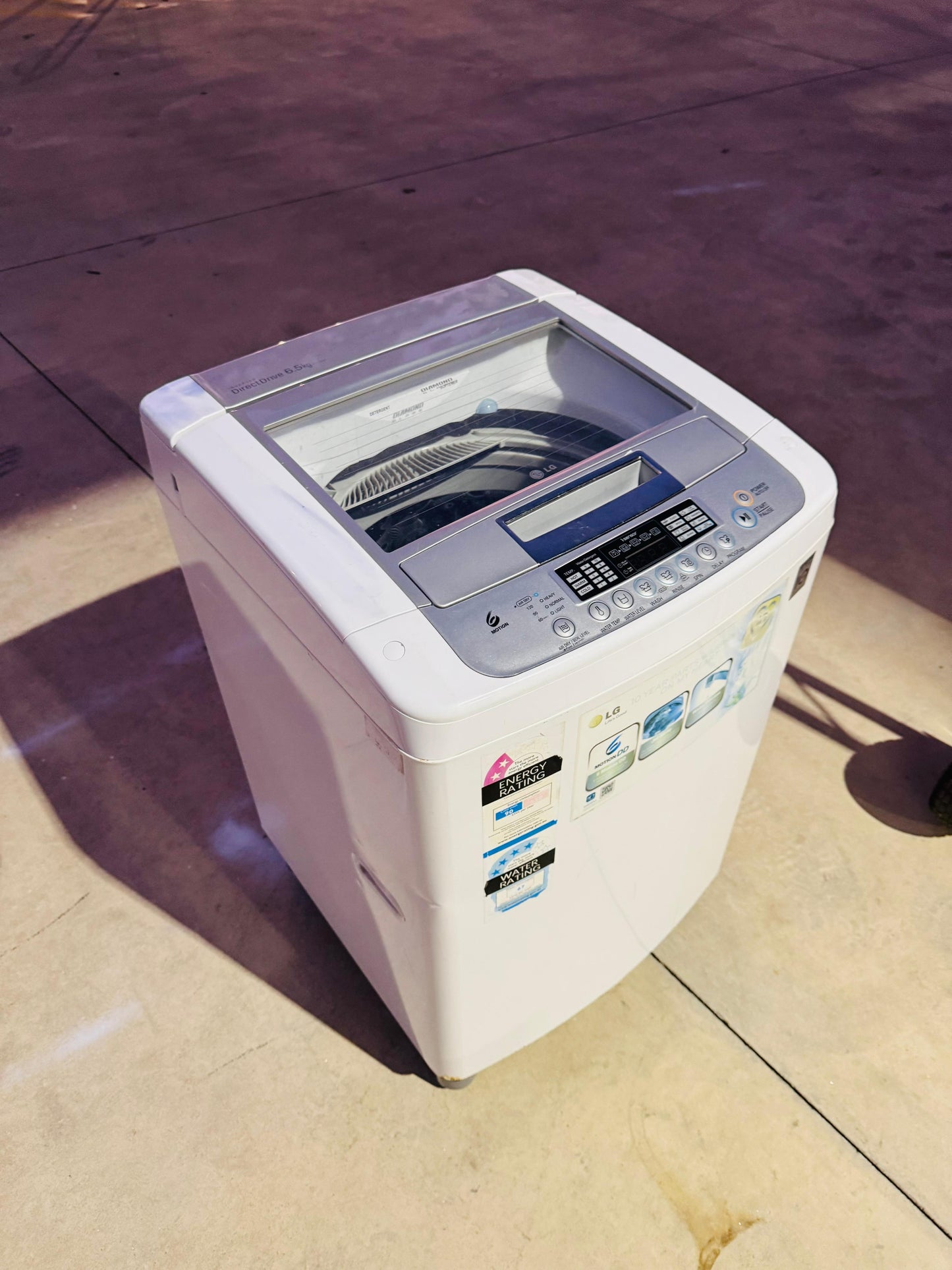 **LG 6.5 KGS TOP LOADER WASHING MACHINE**