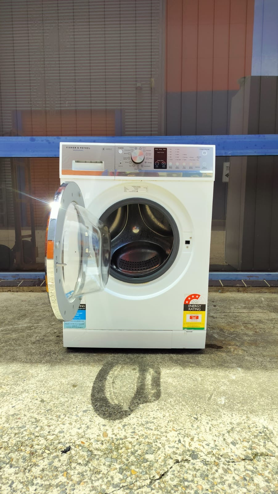 **FISHER & PAYKEL 7.5KGS FRONT LOADER WASHING MACHINE**