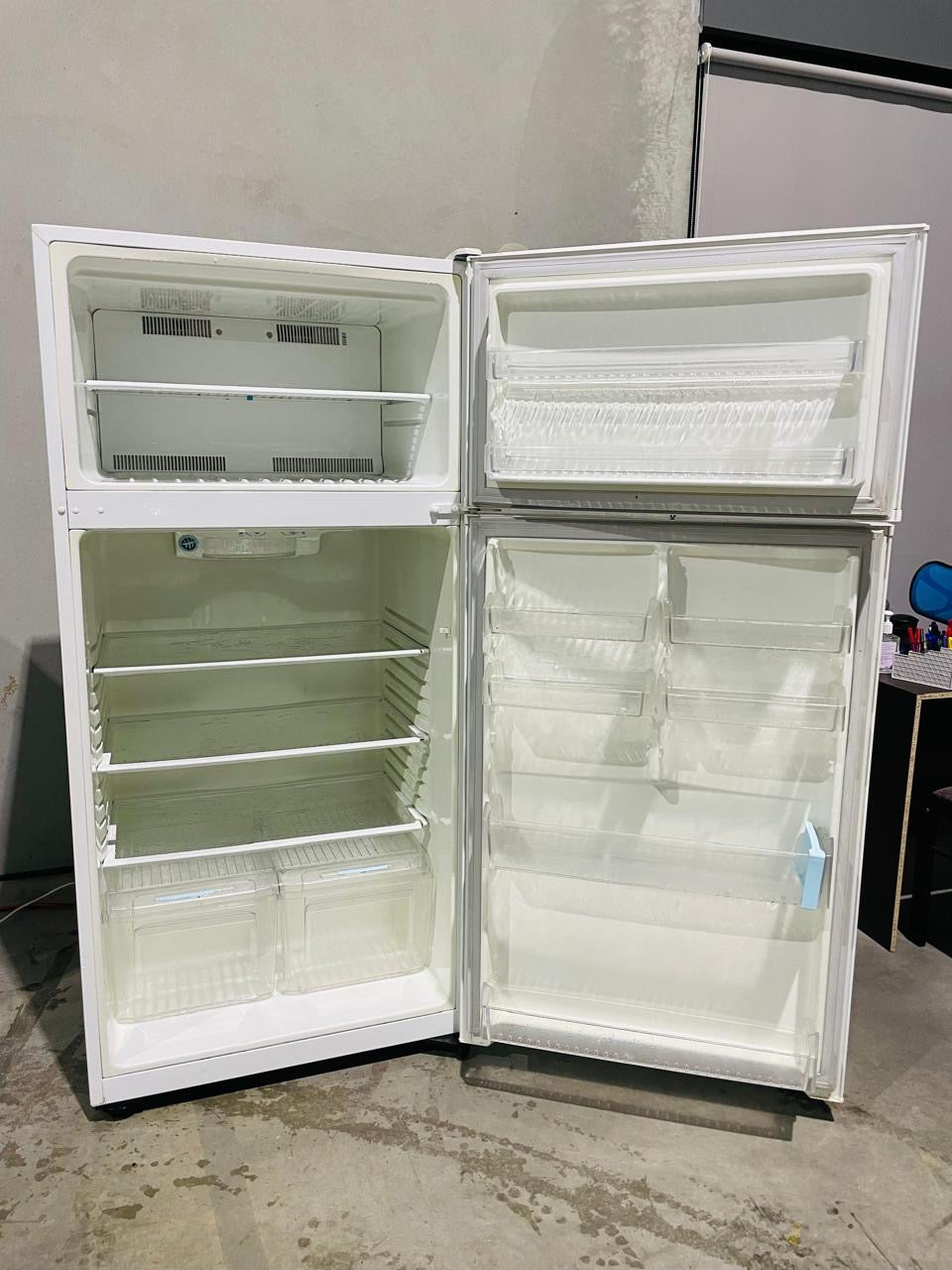 **SIMPSON 517 LITRES FRIDGE FREEZER**