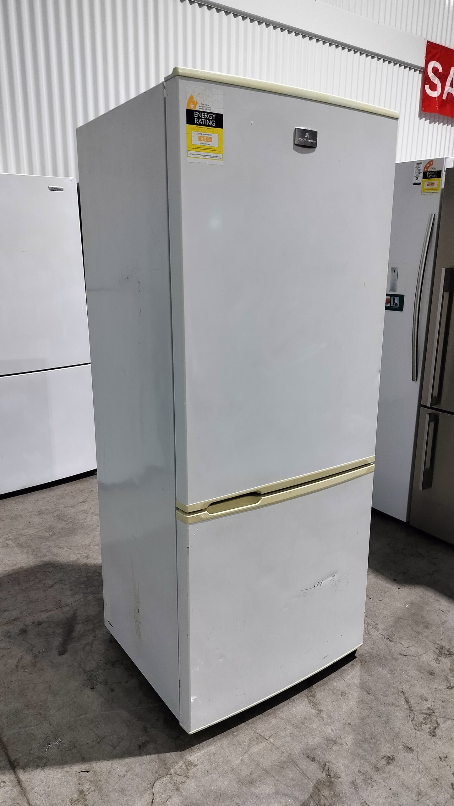 **KELVINATOR 380 LITRES FRIDGE FREEZER**