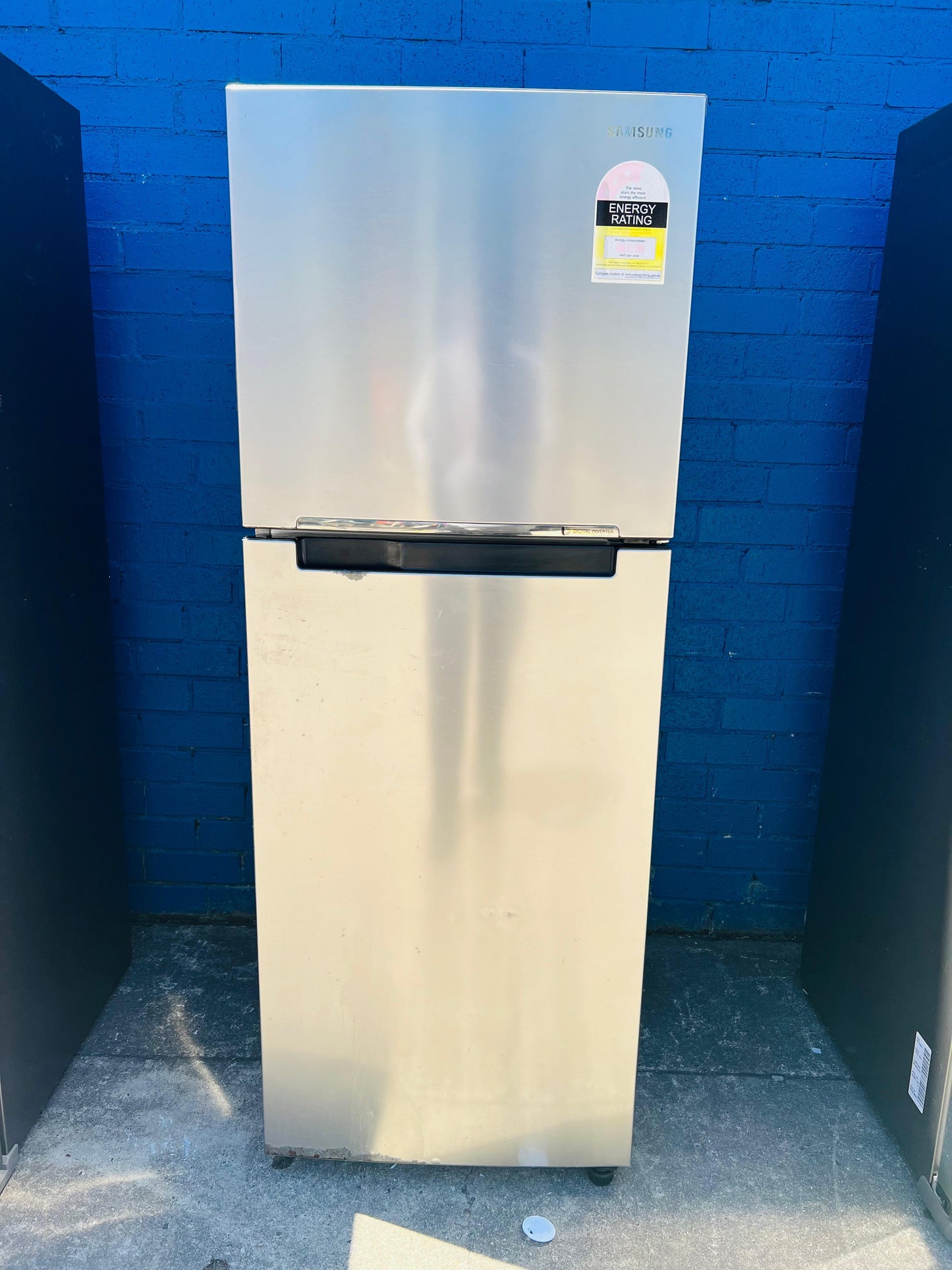 **SAMSUNG 320 LITRES FRIDGE FREEZER **