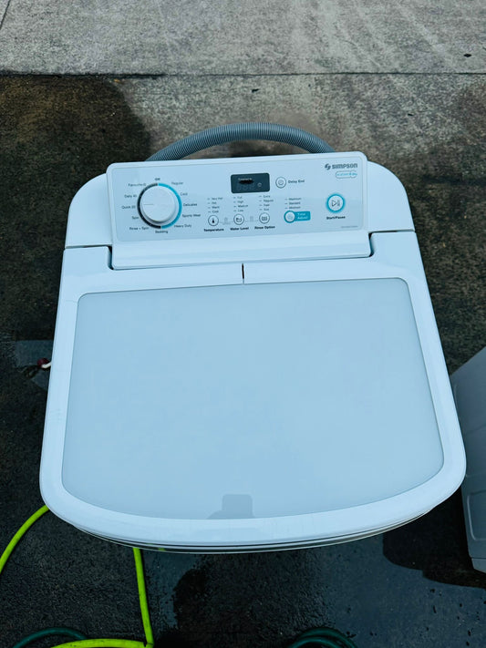 **SIMPSON 6KG TOP LOADER WASHING MACHINE**