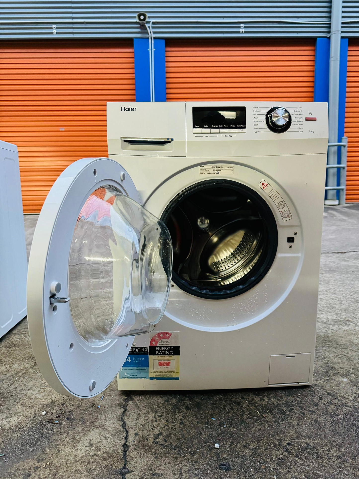 **HAIER 7.5kg FRONT LOADER WASHING MACHINE**