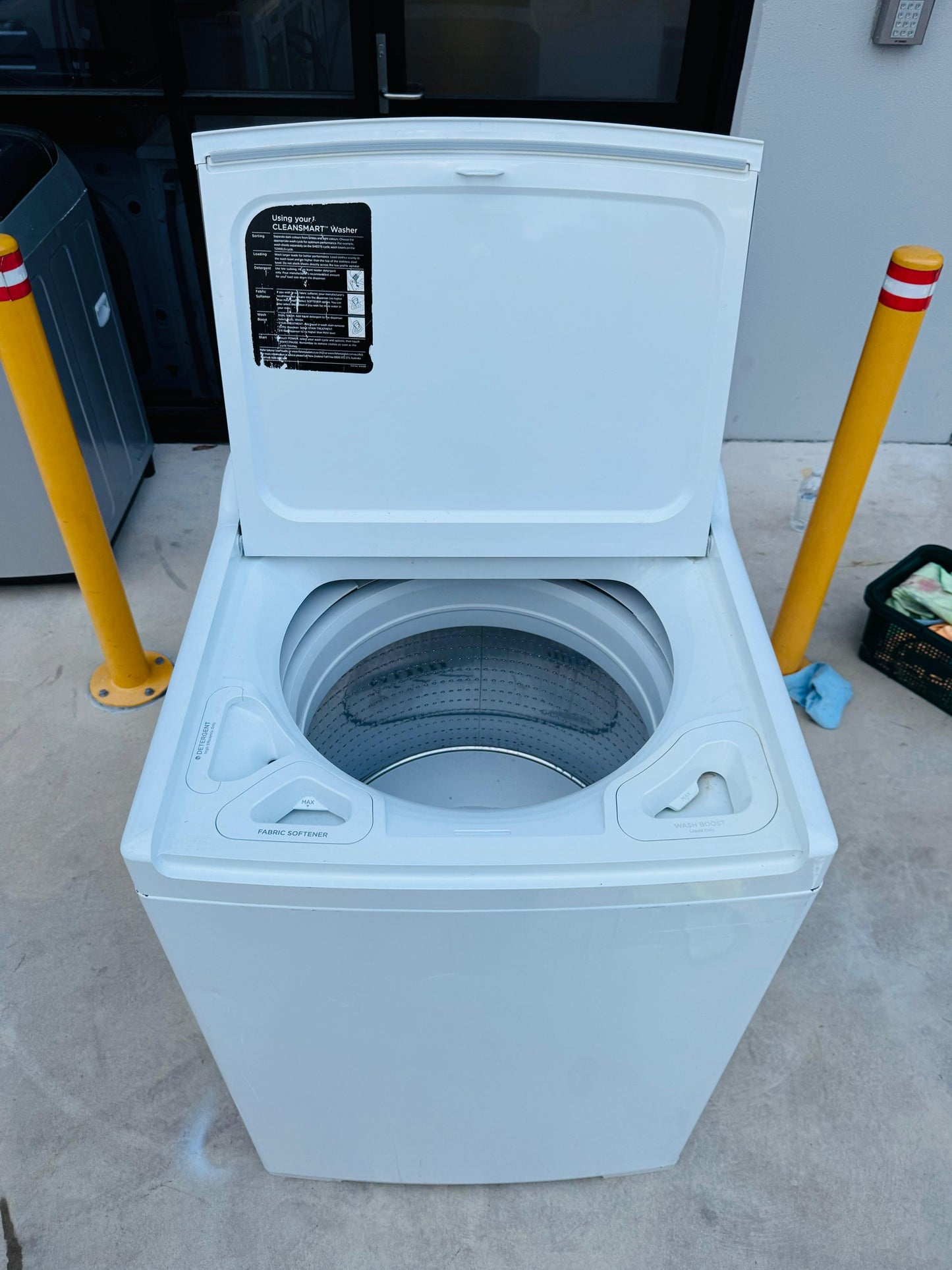 **FISHER & PAYKEL 10 KGS WASHSMART TOP LOADER WASHING MACHINE**