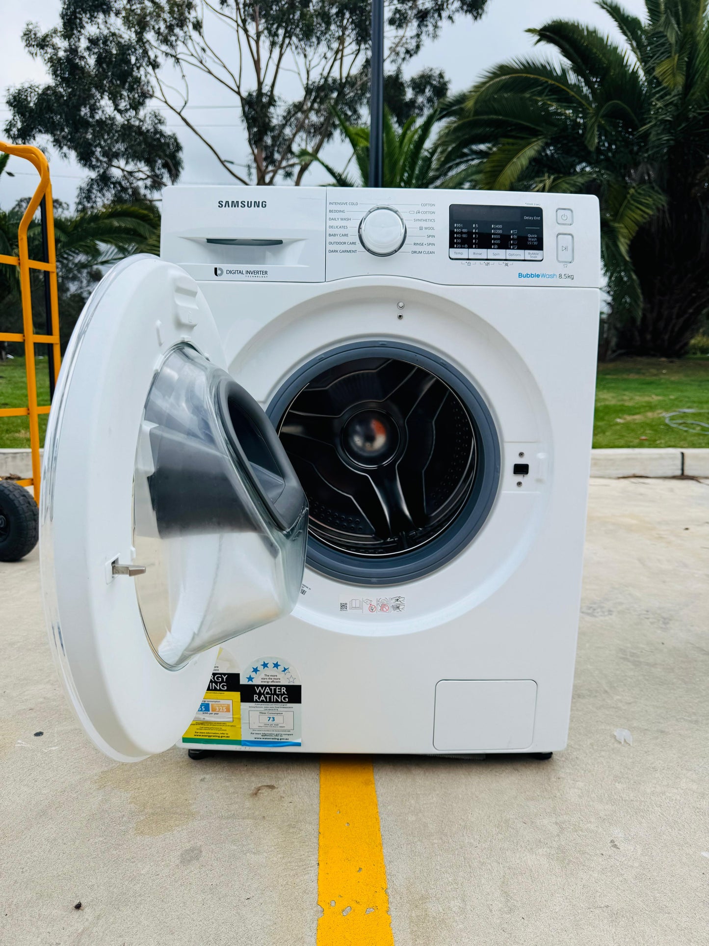 **SAMSUNG 8.5 KGS FRONT LOADER WASHING MACHINE**