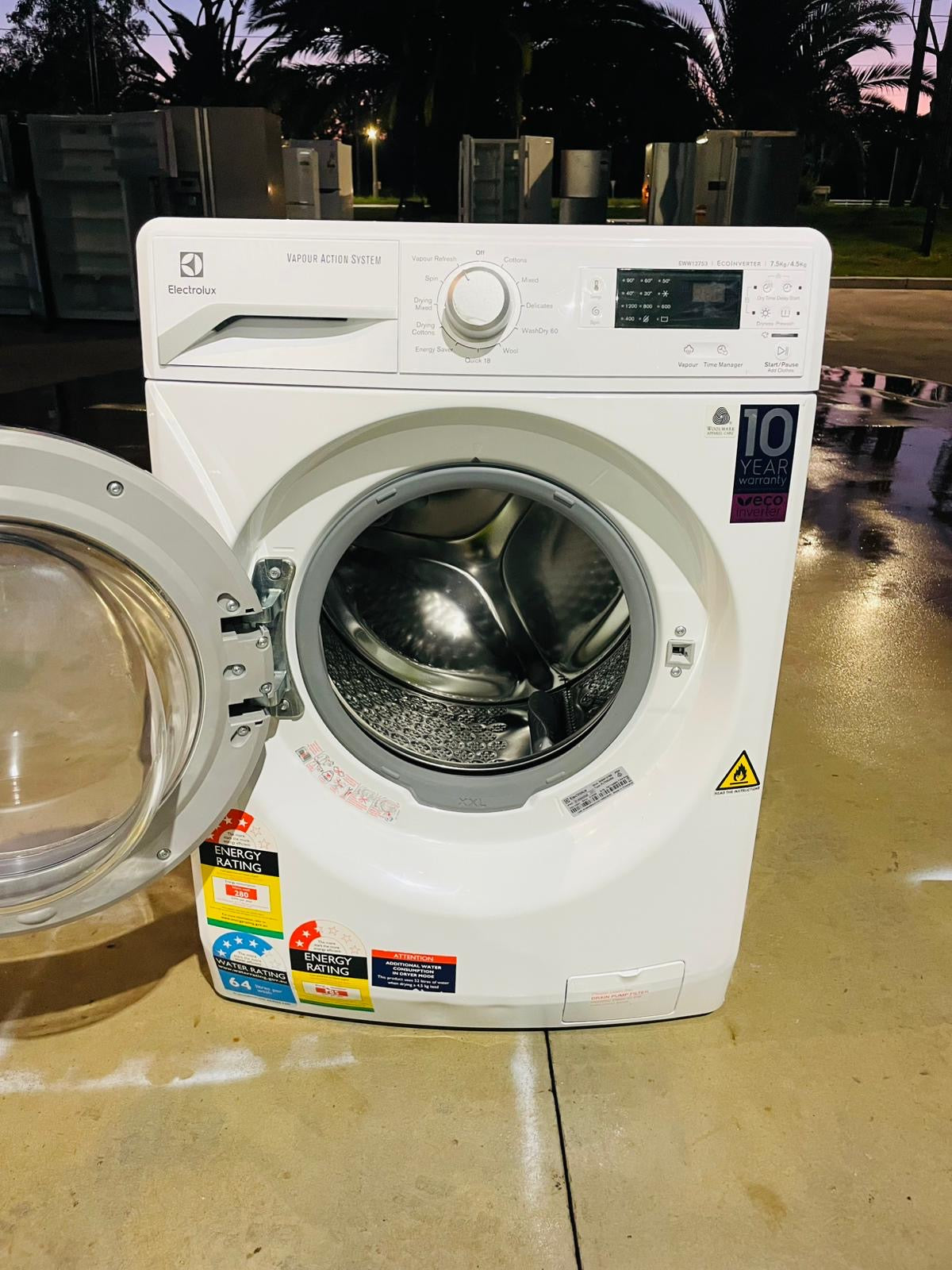 **ELECTROLUX 7.5 KGS FRONT LOADER WASHING MACHINE & 4.5 KGS DRYER COMBO**