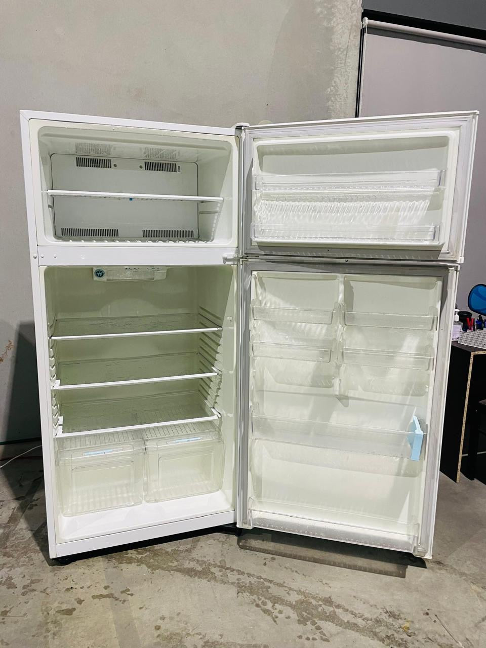 **SIMPSON 517 LITRES FRIDGE FREEZER**