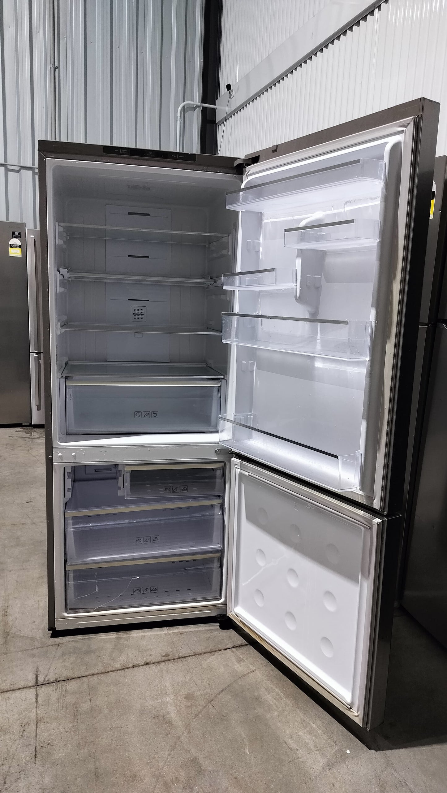 **SAMSUNG 380 LITRES FRIDGE FREEZER**