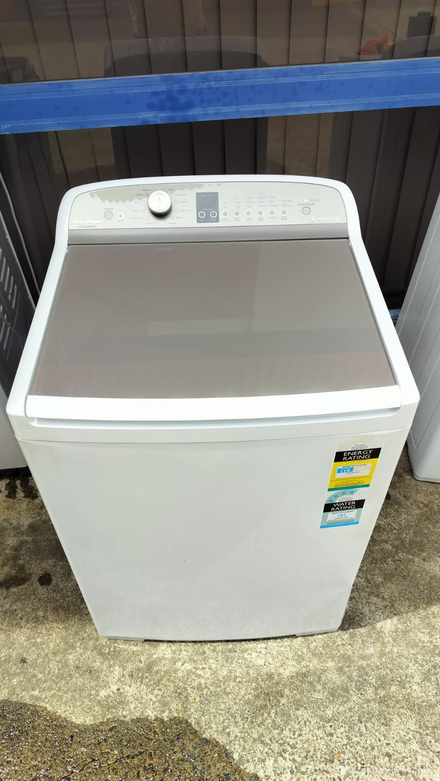 **FISHER & PAYKEL 10 KGS TOPLOADER WASHING MACHINE**