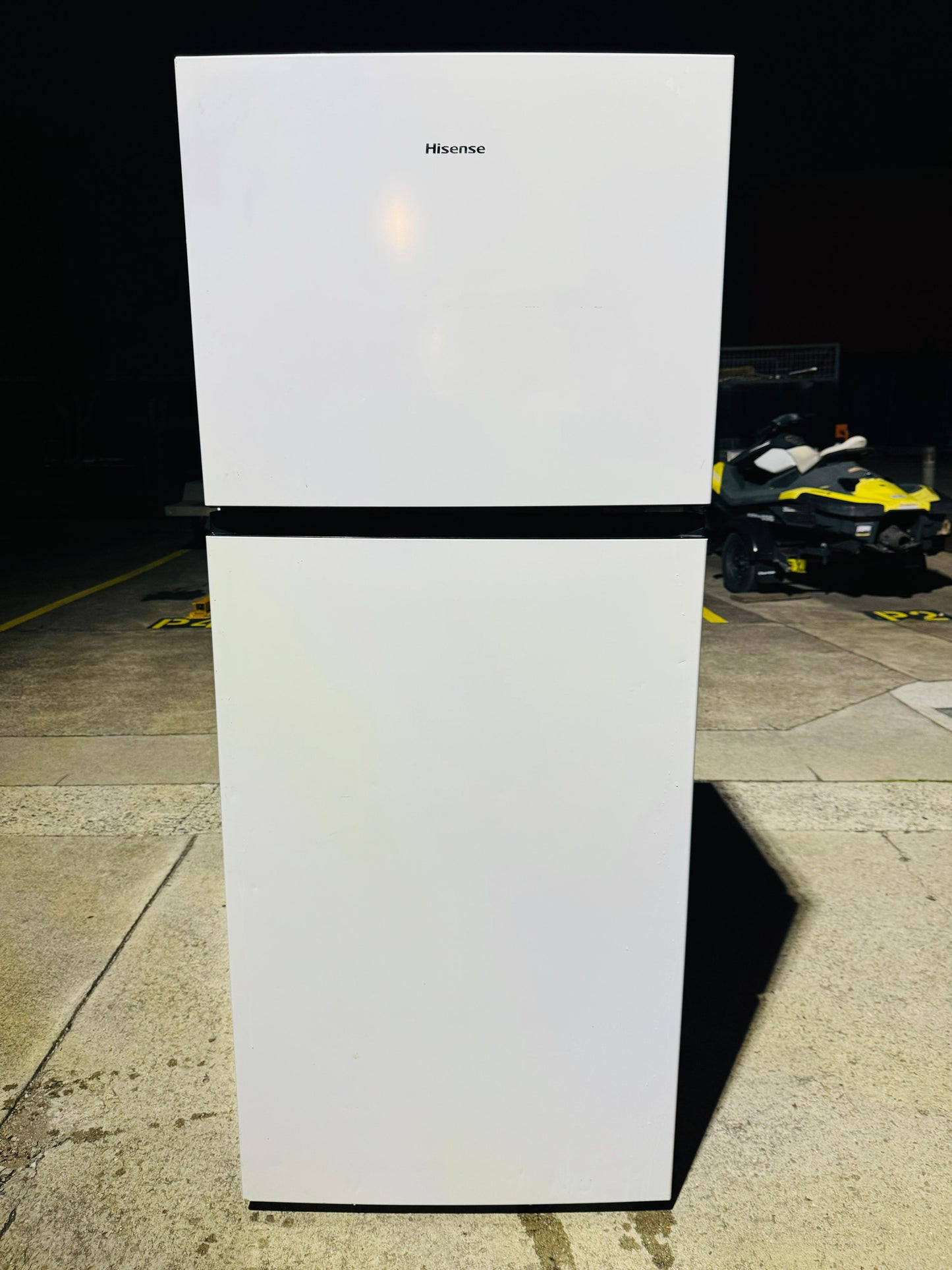 **HISENSE 460 LITRES FRIDGE FREEZER**