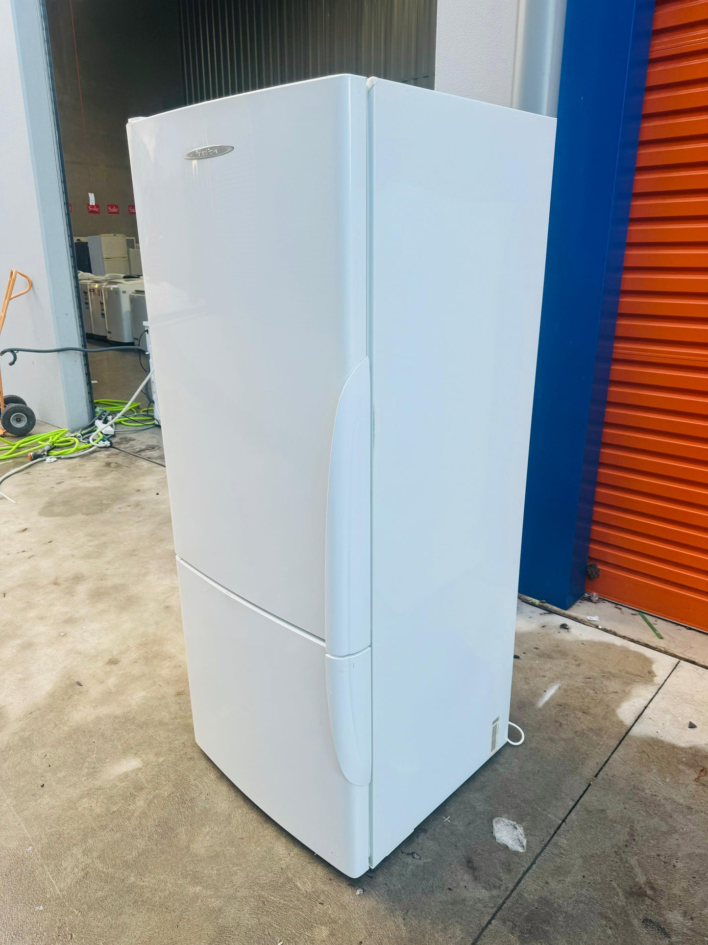 **FISHER & PAYKEL 442 LITRES FRIDGE FREEZER**