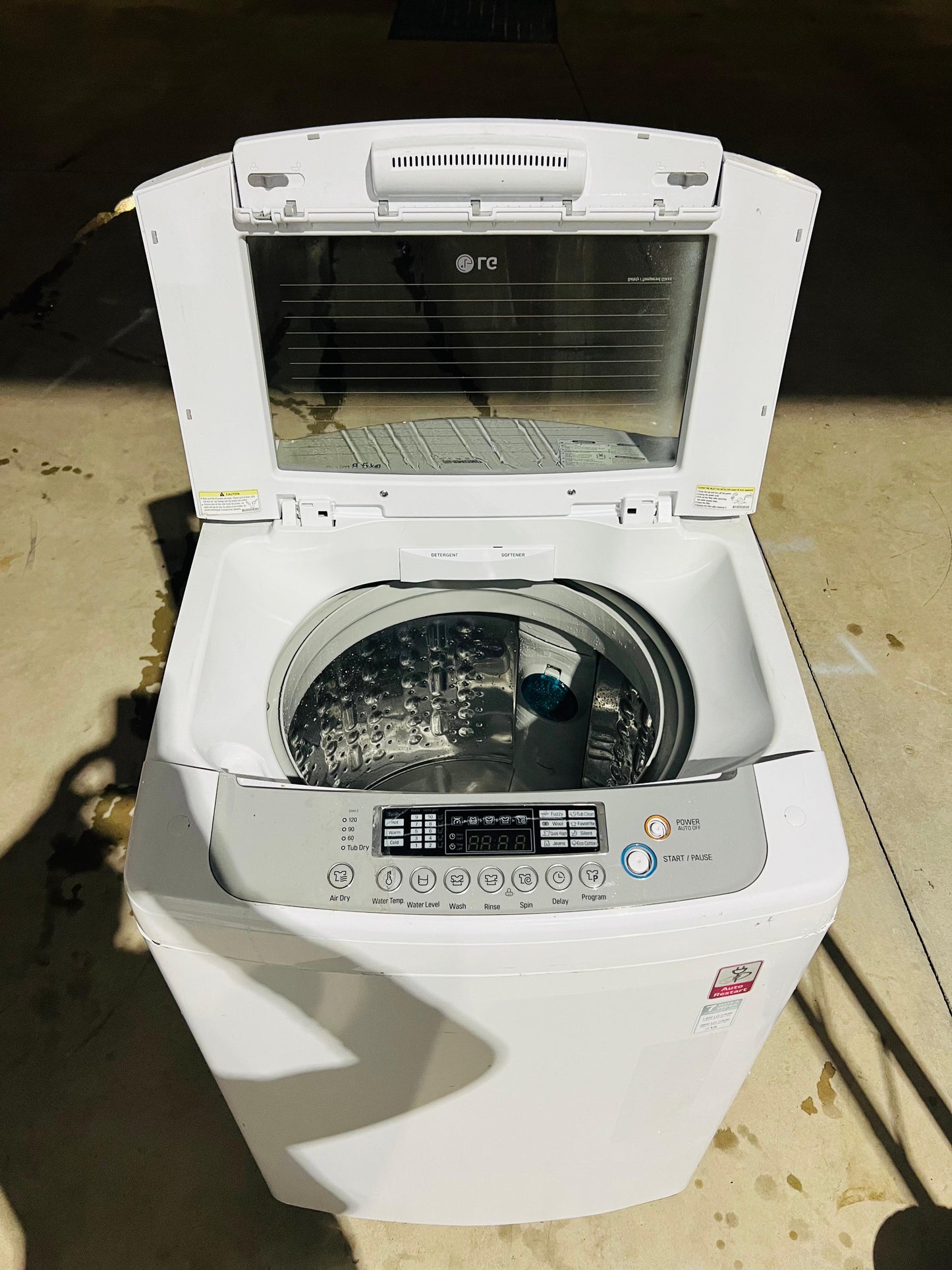 **LG 8.5 KGS TOP LOADER WASHING MACHINE**