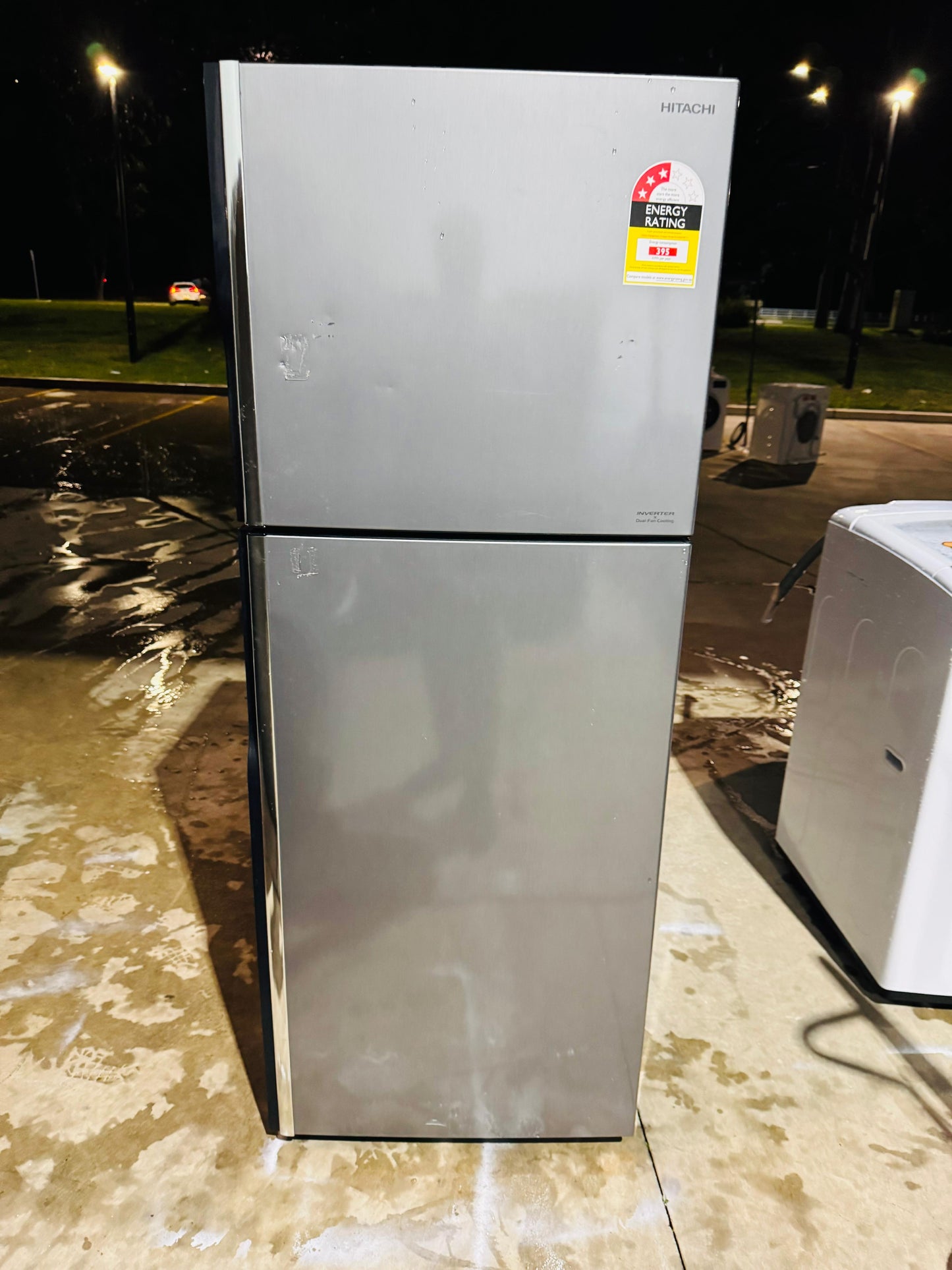 **HITACHI 403 LITRES FRIDGE FREEZER**