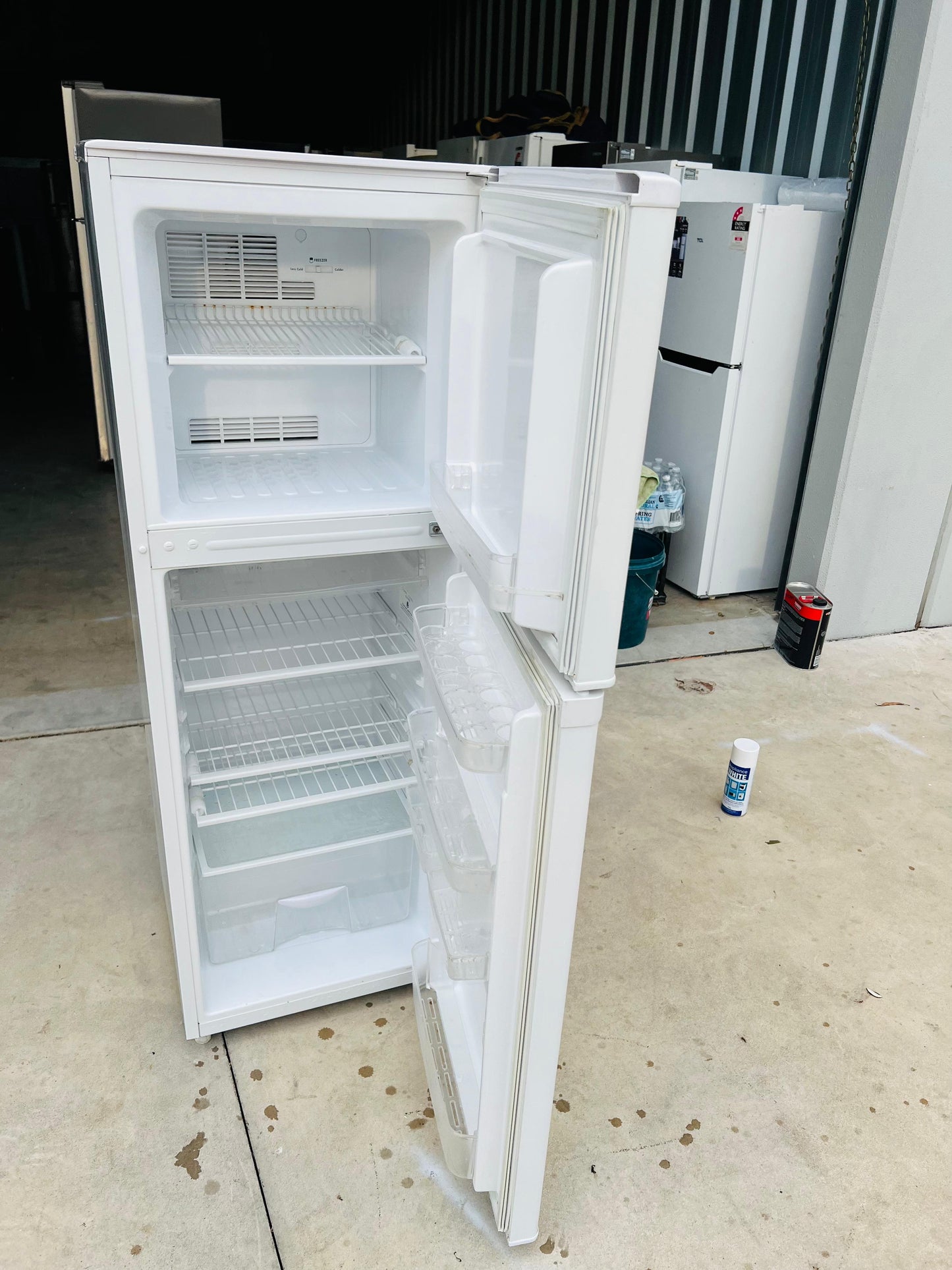 **LG 202 LITRES FRIDGE FREEZER**