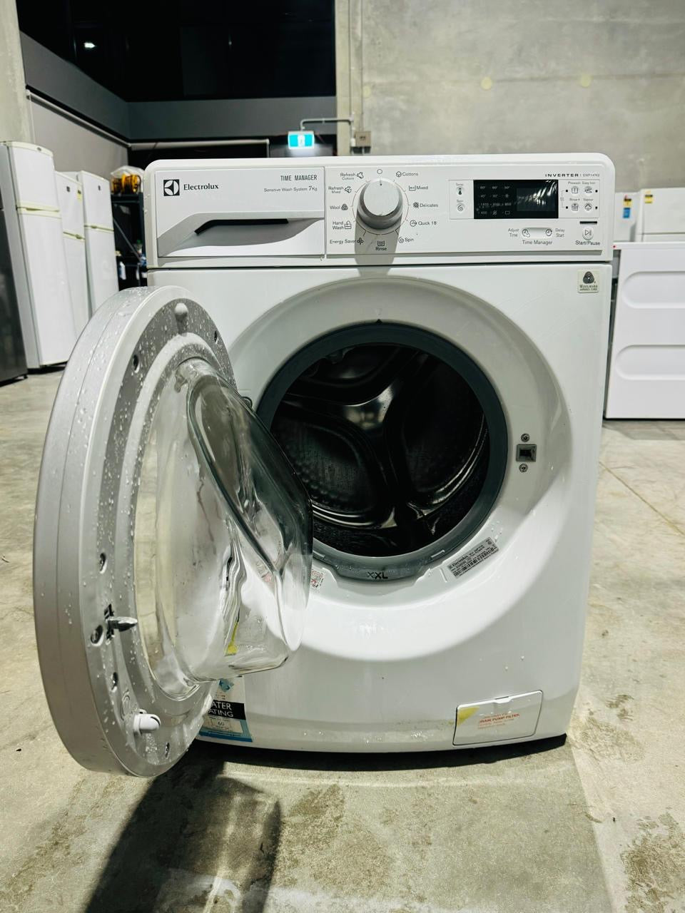 **ELECTROLUX 7KGS FRONT LOADER WASHING MACHINE**