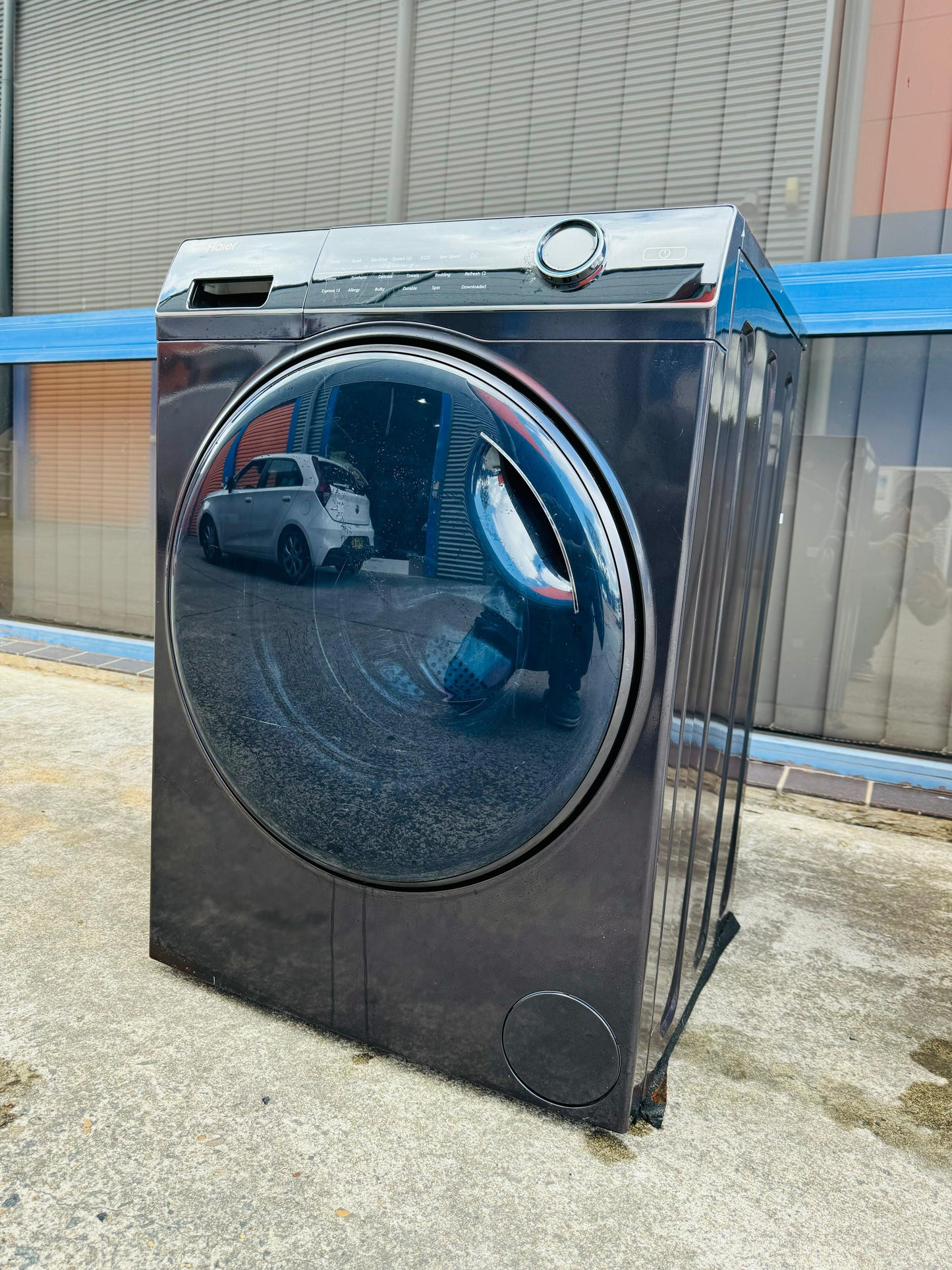 **HAIER 8.5KGS FRONT LOADER WASHING MACHINE**